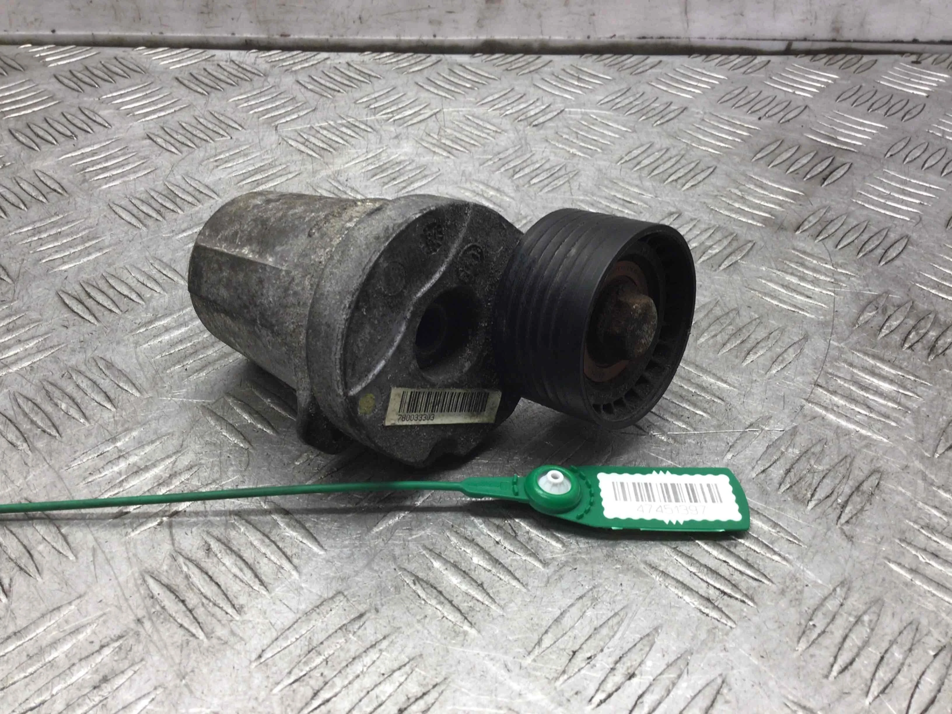 Натяжитель ремня генератора BMW 1-Series E87/E81/E82/E88 [рестайлинг] (2007-2011) дизель 2.0  Механика Седан