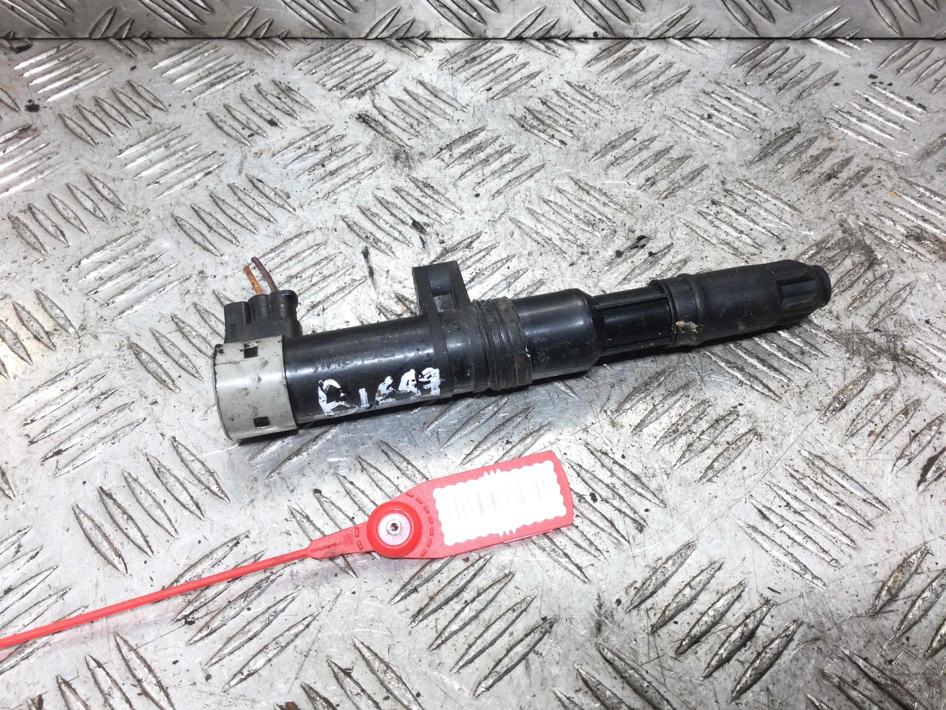 Катушка зажигания Renault Megane 2 поколение [рестайлинг] (2006-2009) бензин 1.6 i Автомат Х/б