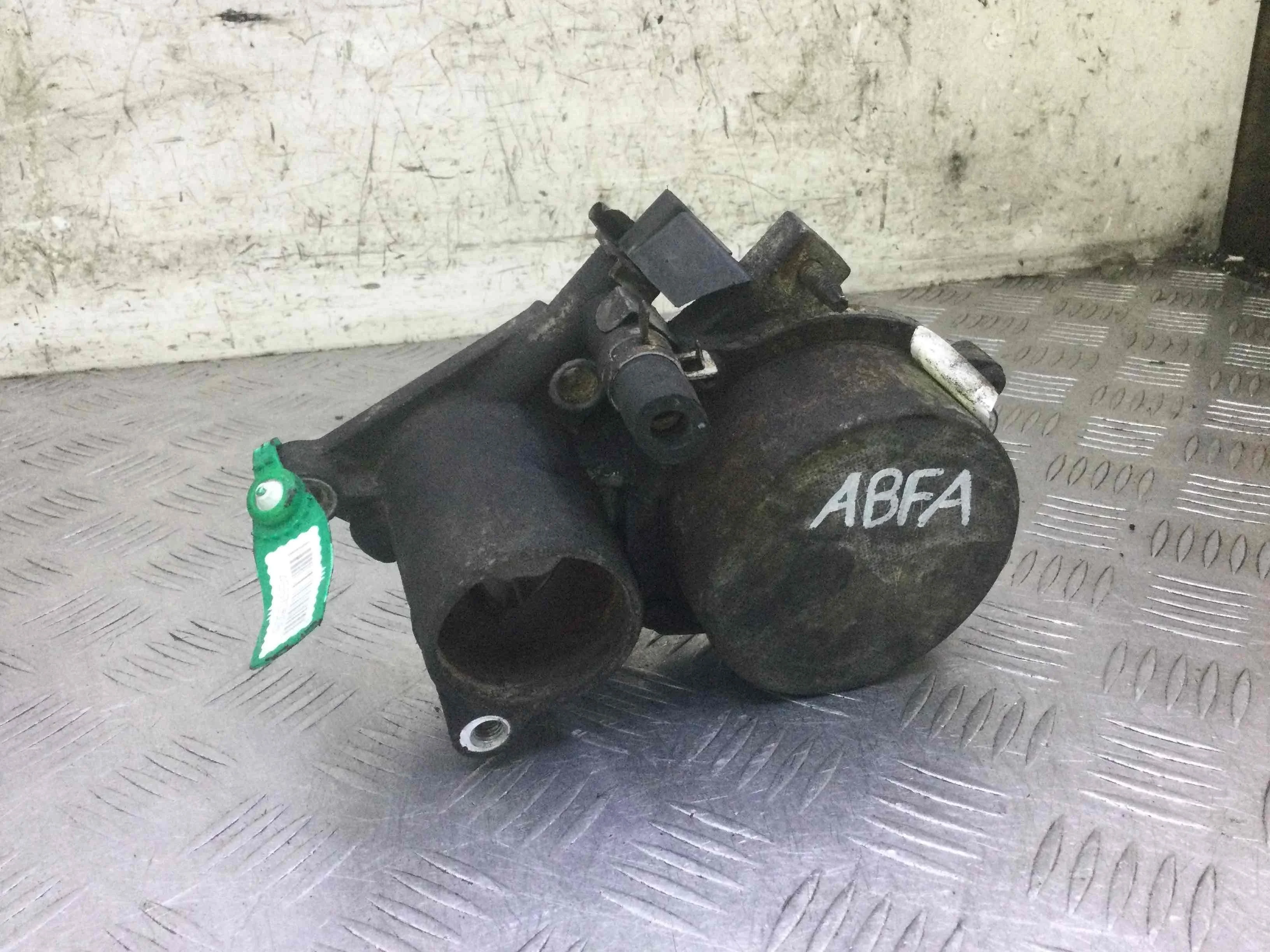 Насос вакуумный Ford Transit 3 поколение (2000-2006) дизель 2.0 TD Механика Микроавтобус