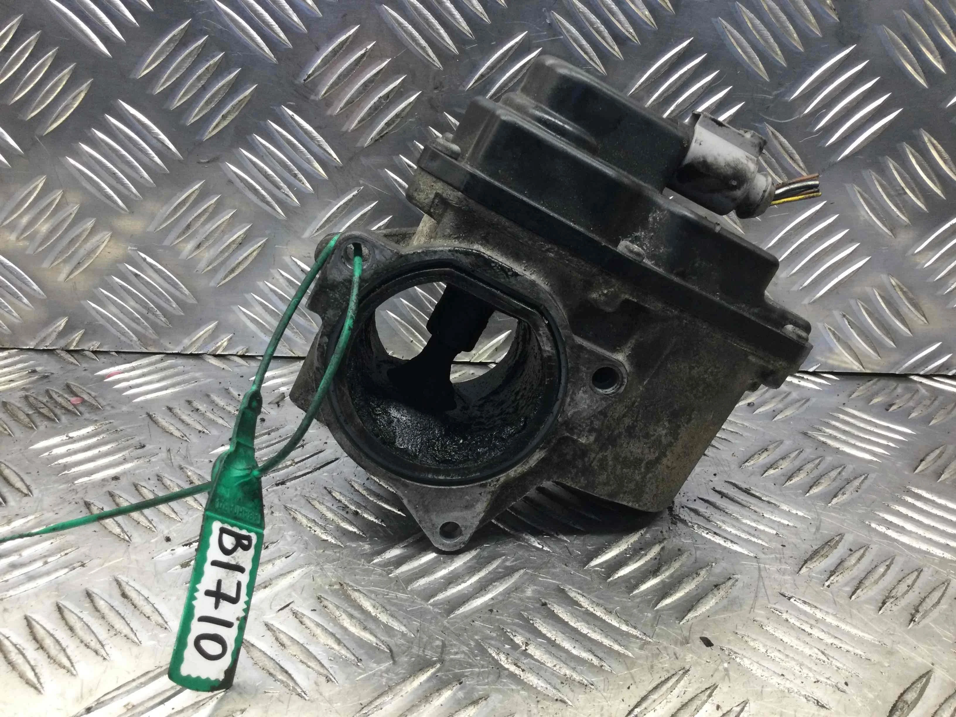 Клапан EGR Volkswagen Passat B6 (2005-2010) дизель 2.0 TDI Механика Универсал