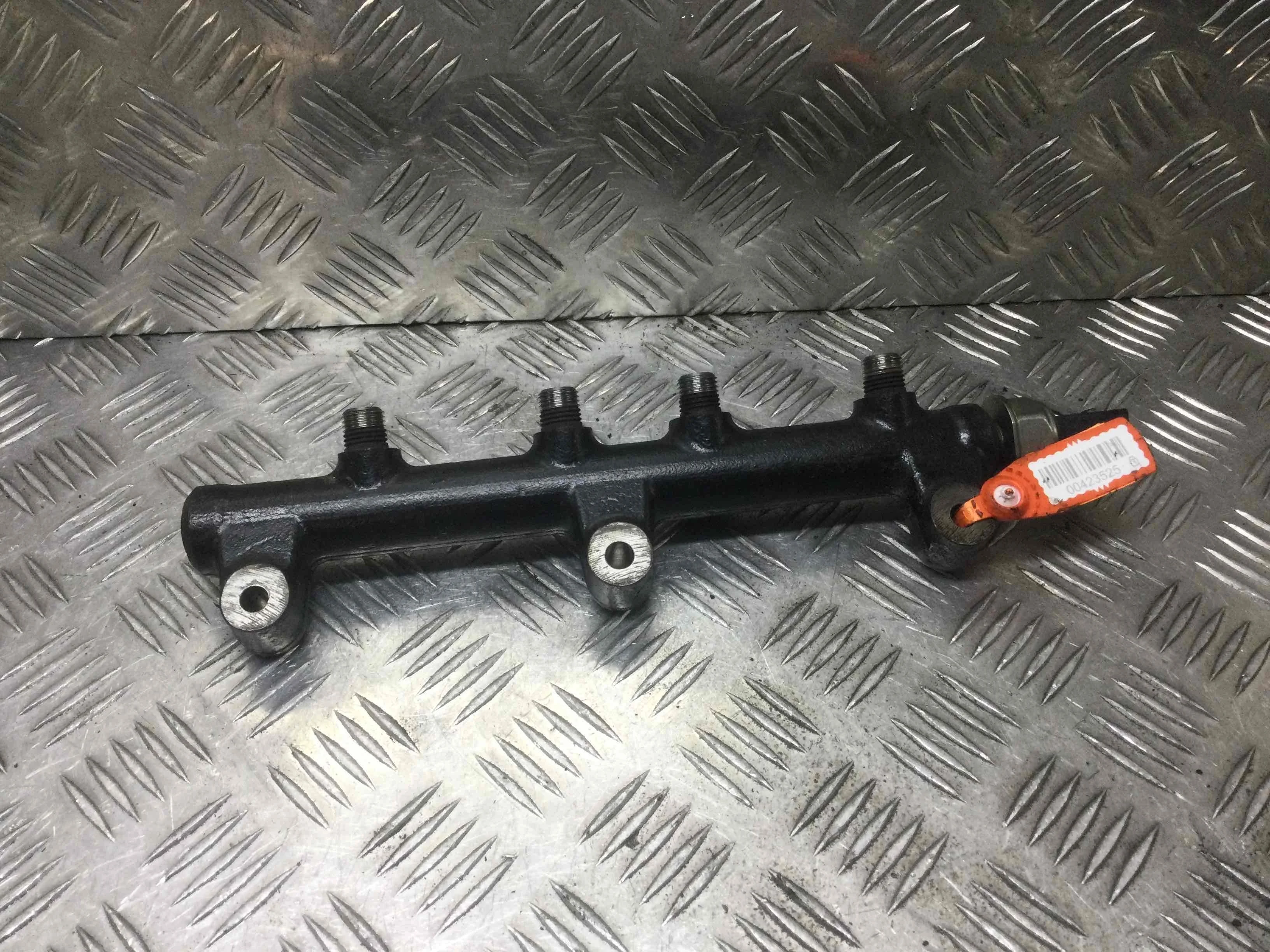 Топливная рампа Kia Carnival 2 поколение 2006 - 2010 дизель 2.9 CRDi Автомат