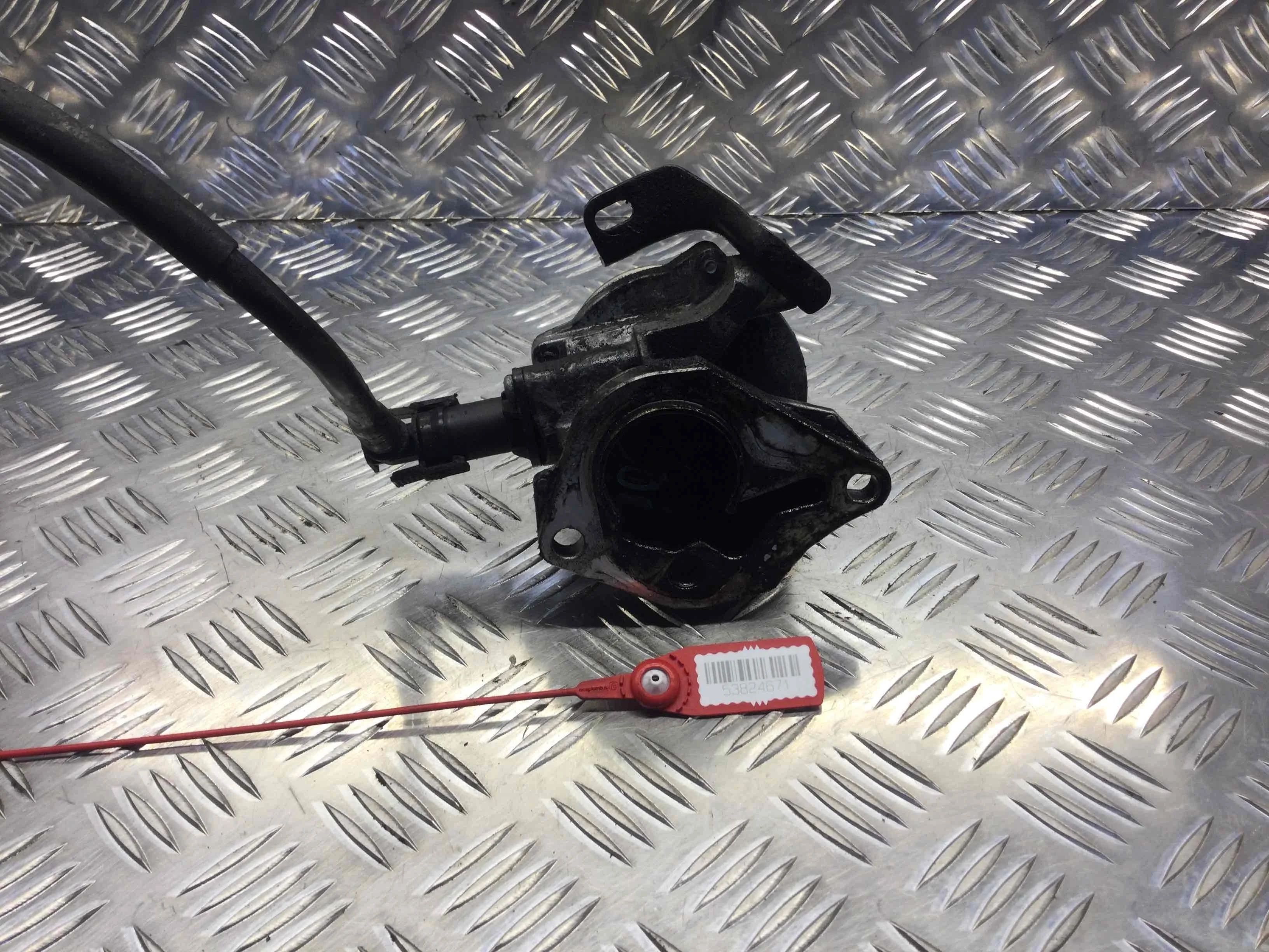 Насос вакуумный Renault Scenic 2 поколение (2003-2006) дизель 1.5 DCI Механика Минивэн