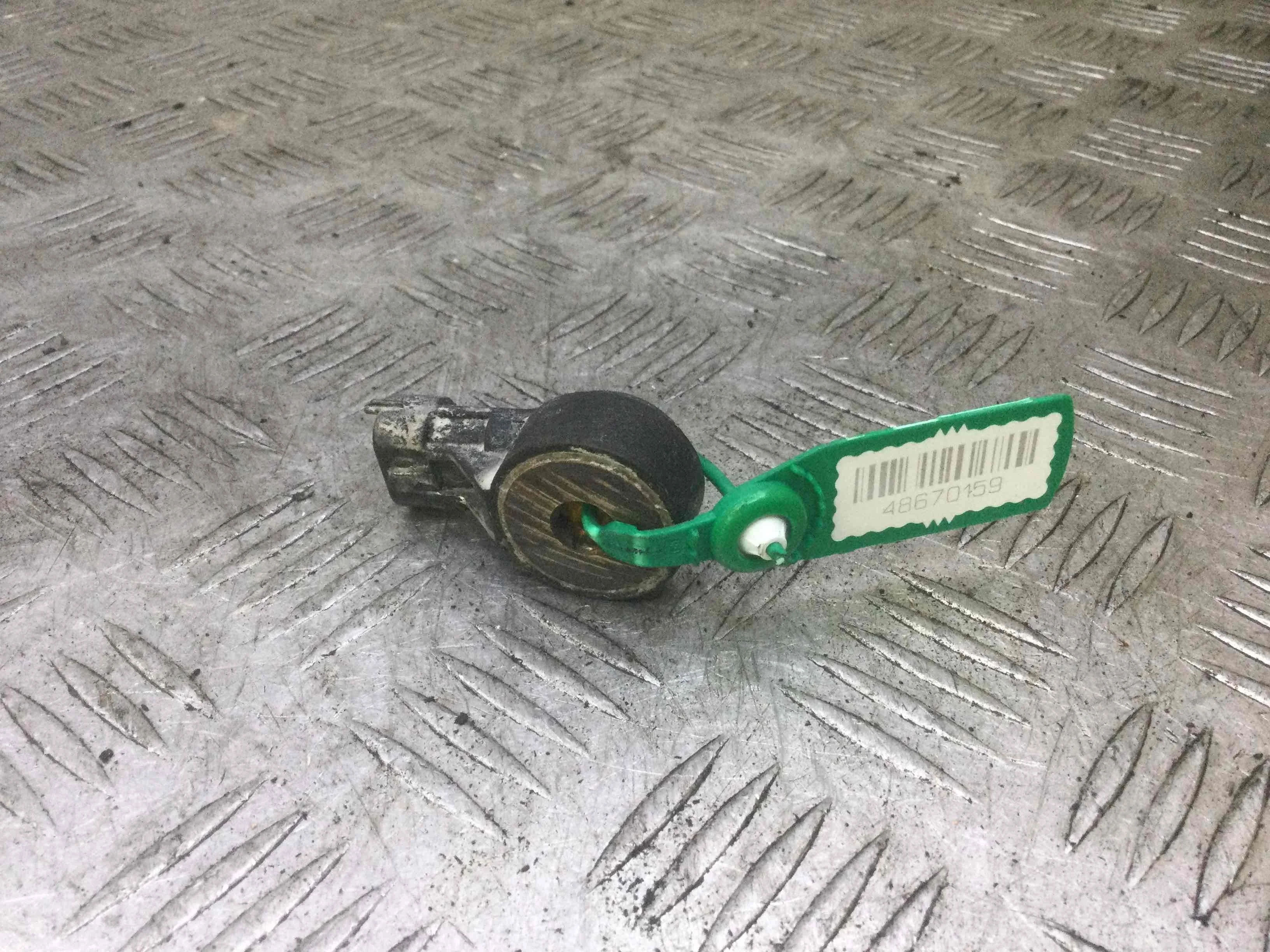 Датчик детонации Opel Zafira B (2005-2010) бензин 1.6  Механика Минивэн