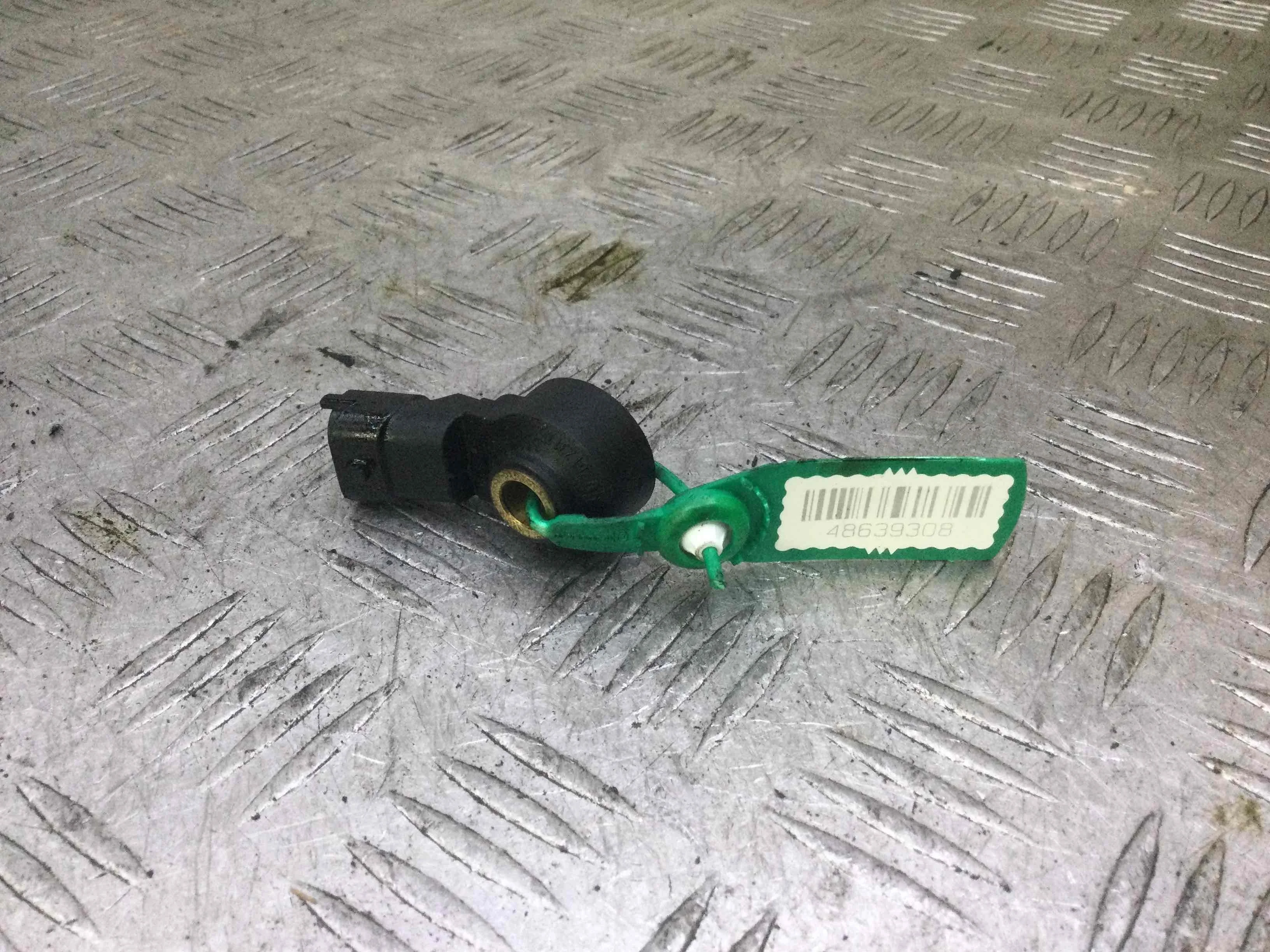 Датчик детонации Opel Corsa C (2000-2003) бензин 1.2  Механика Х/б