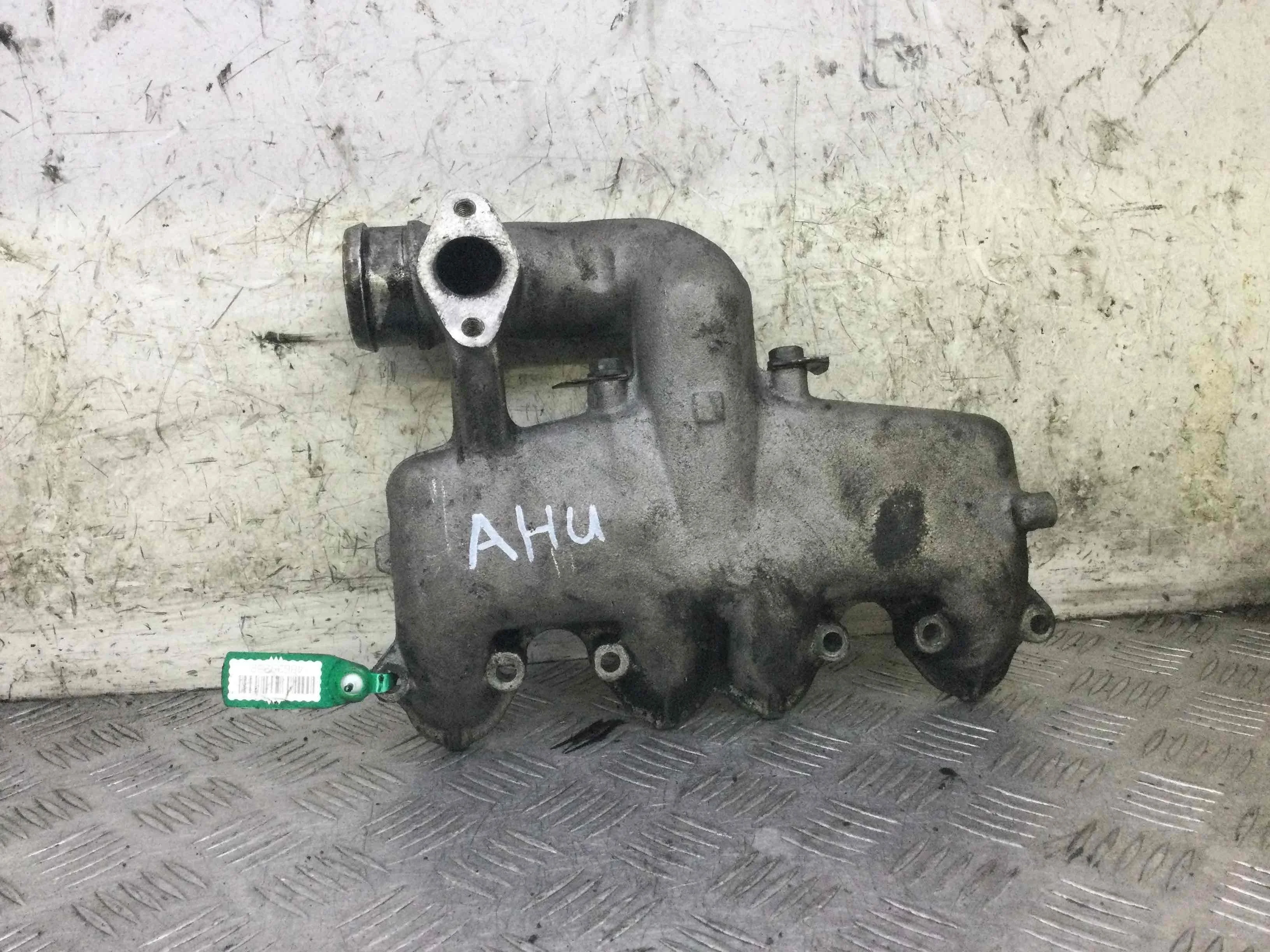 Коллектор впускной Volkswagen Passat B5 (1996-2000) дизель 1.9  Механика Седан