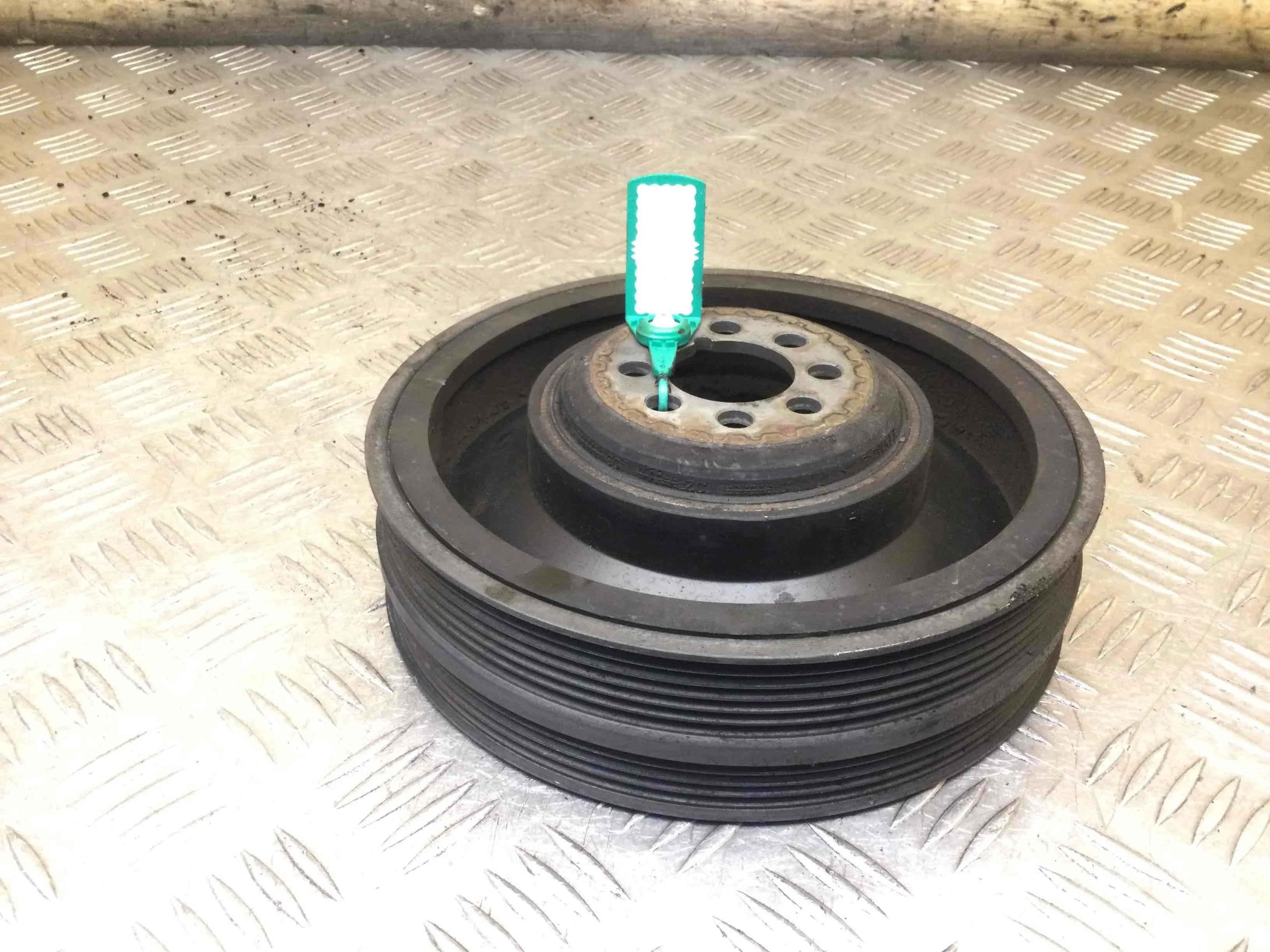 Шкив коленвала Audi A6 C5/4B (1997-2004) дизель 2.5 TDI Механика Универсал