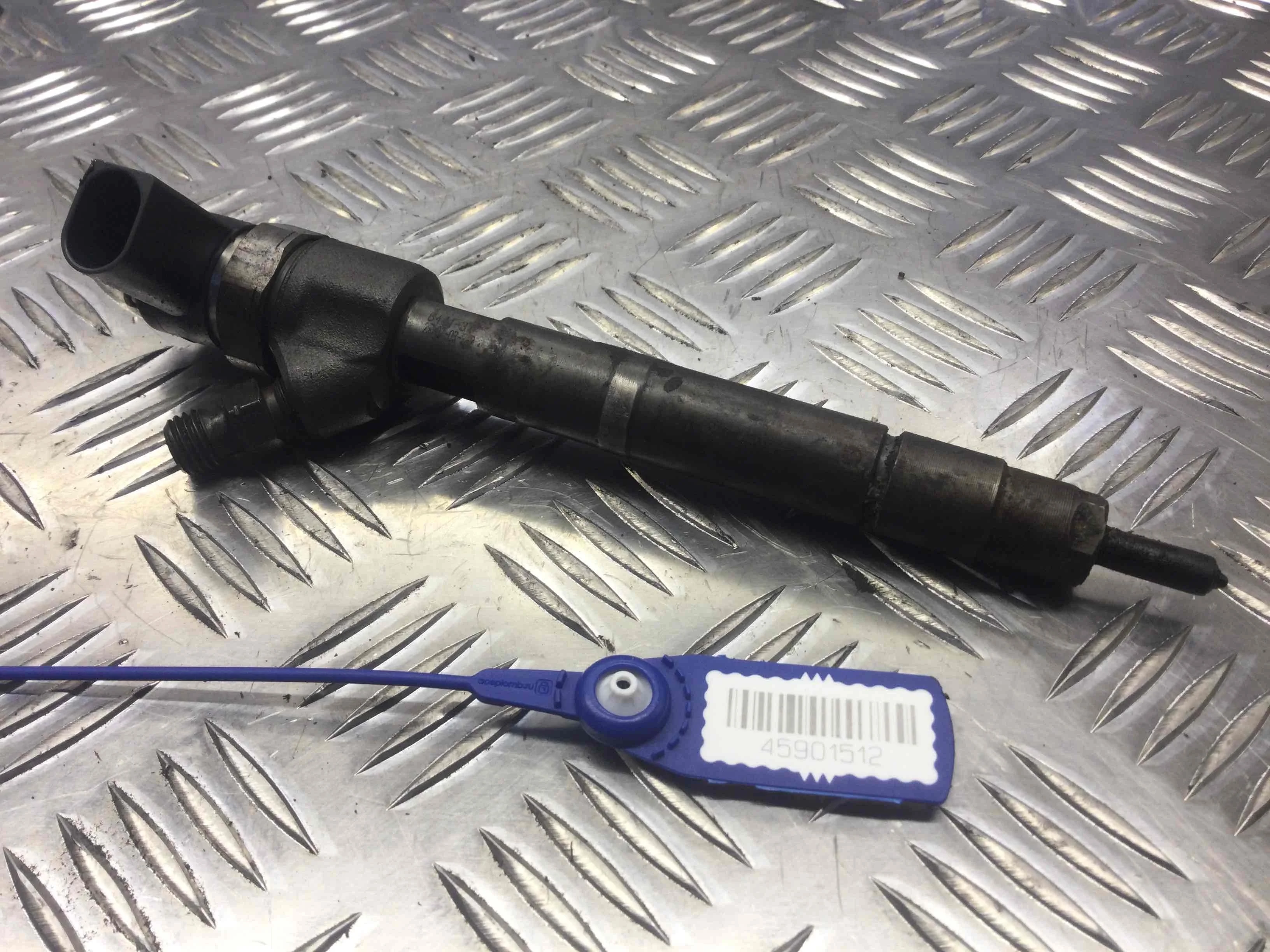 Форсунка Mercedes C-klasse W203/S203/CL203 (2000-2004) дизель 2.2 CDI Автомат Седан