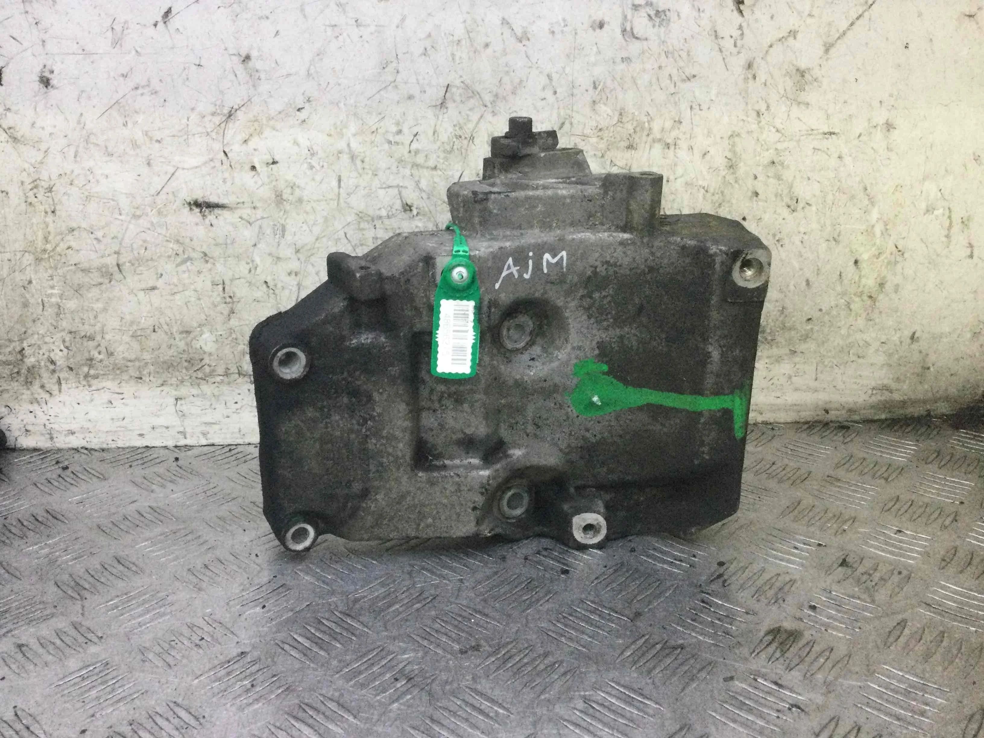 Кронштейн Audi A4 B6 (2000-2005) дизель 1.9 TDI Механика Седан