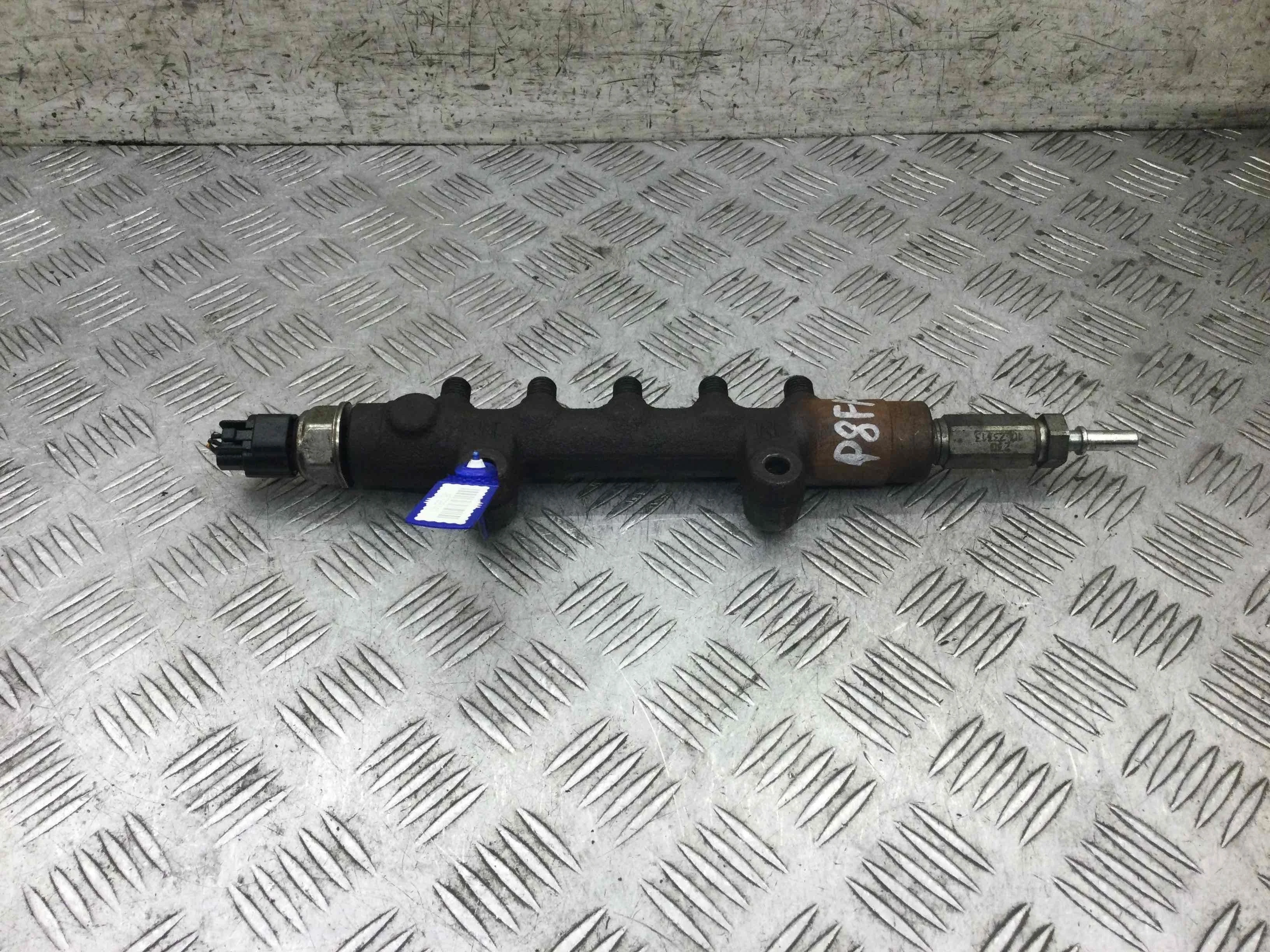 Топливная рампа Ford Transit 3 поколение [рестайлинг] (2006-2013) дизель 2.2 TDCi Механика Микроавтобус