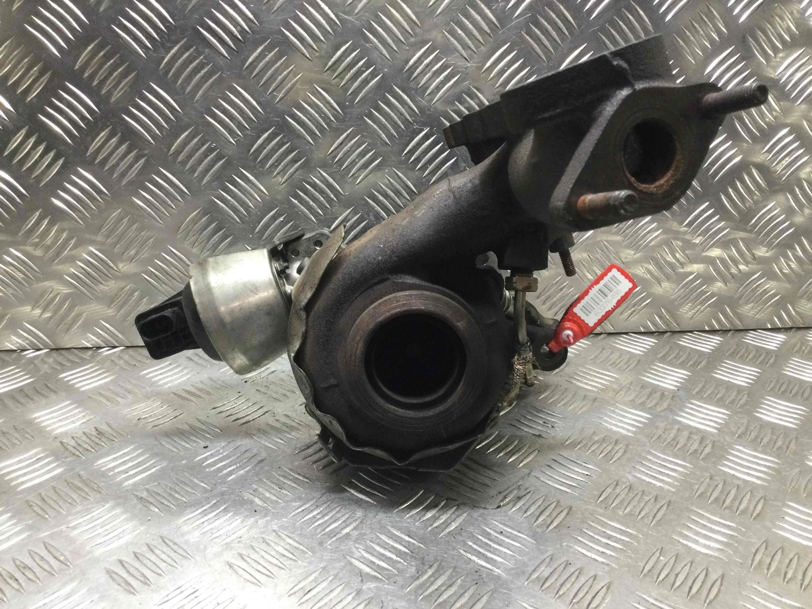 Турбина Volkswagen Passat B6 (2005-2010) дизель 2.0 TDI Механика Универсал