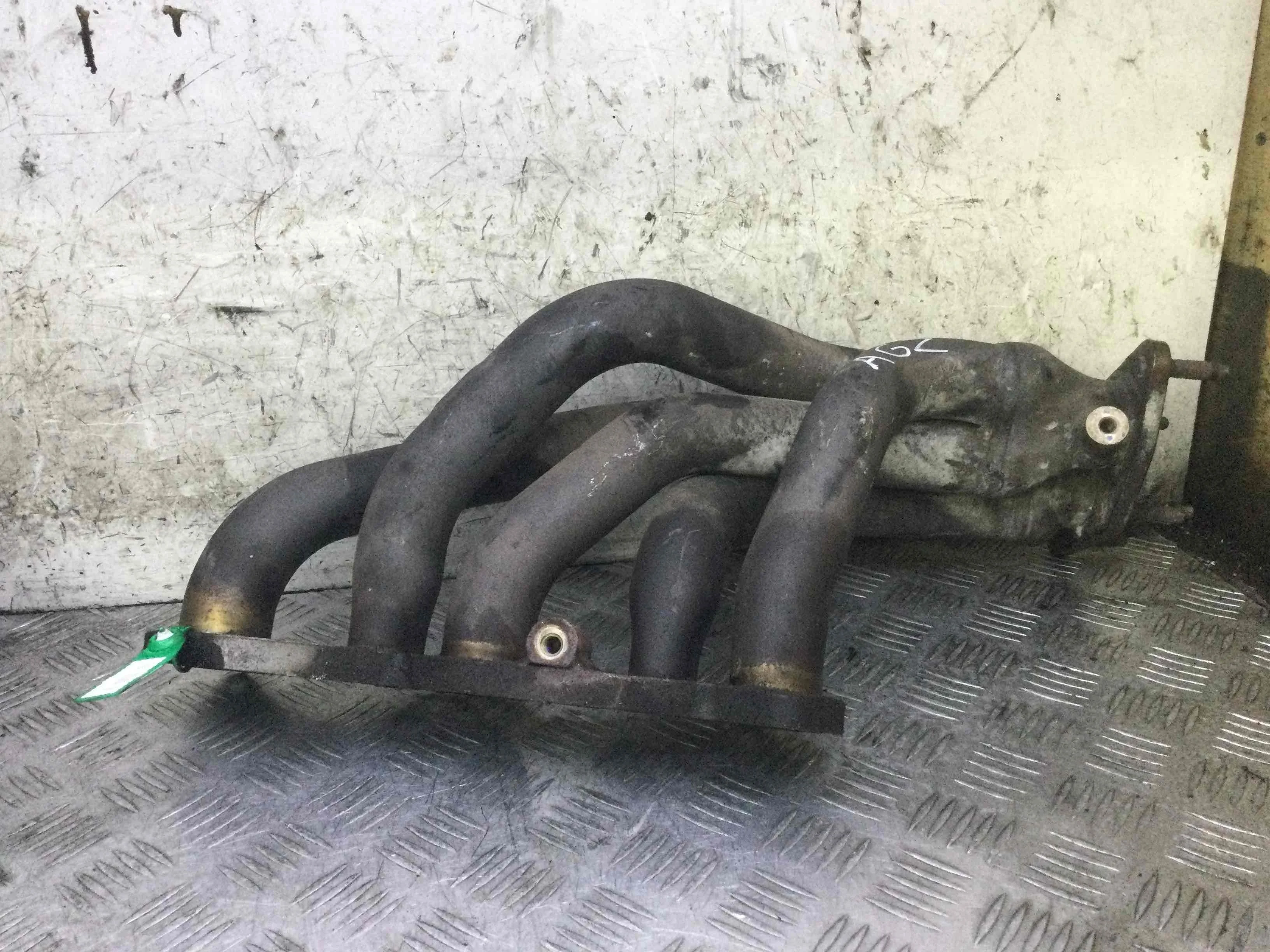 Коллектор выпускной Volkswagen Passat B5 (1996-2000) бензин 2.3 i Механика Седан