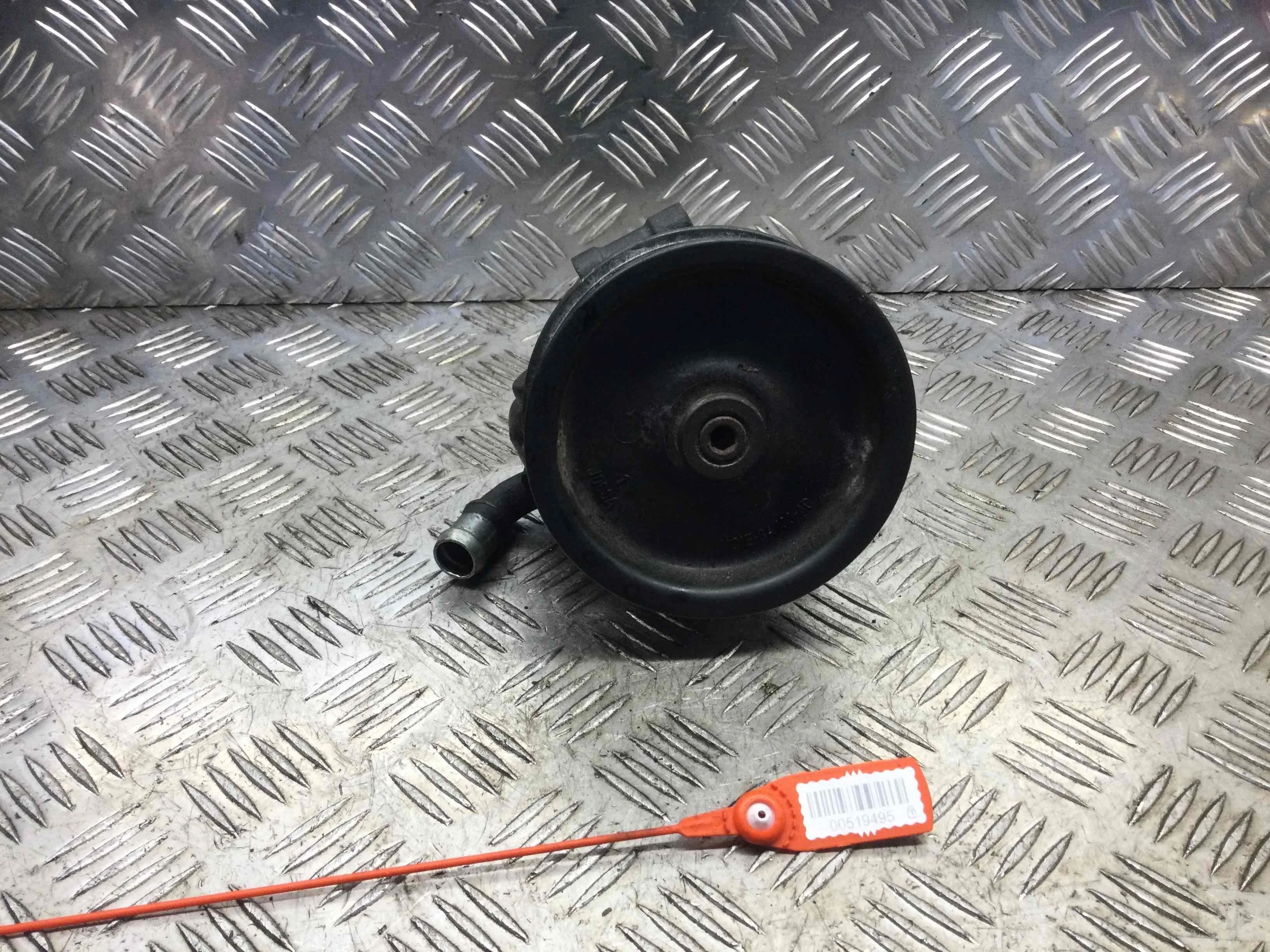 Насос гидроусилителя руля Ford Transit 3 поколение [рестайлинг] (2006-2013) дизель 2.4 CDI Механика Микроавтобус