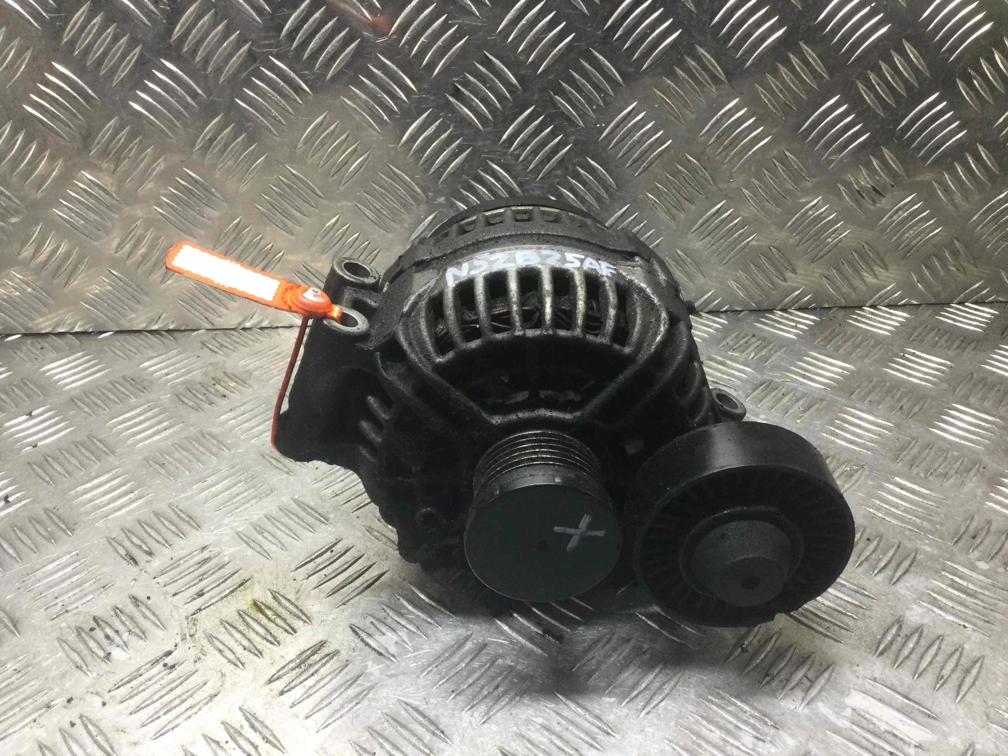 Генератор BMW 3-Series 3-Series E90/E91/E92/E93 2005 - 2010 бензин 2.5 i Автомат Седан