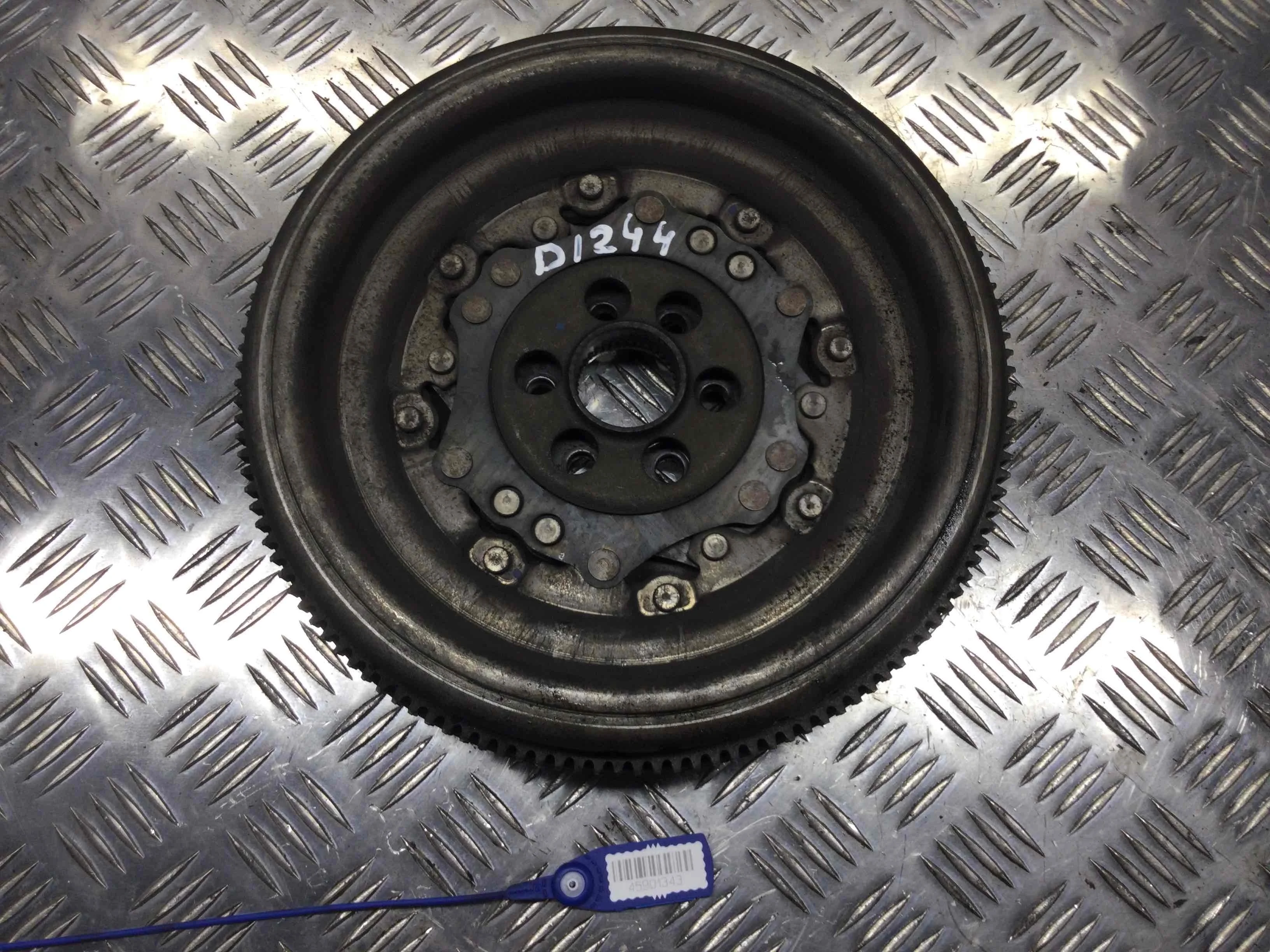 Маховик Volkswagen Passat B6 (2005-2010) дизель 2.0 TDI DSG Универсал