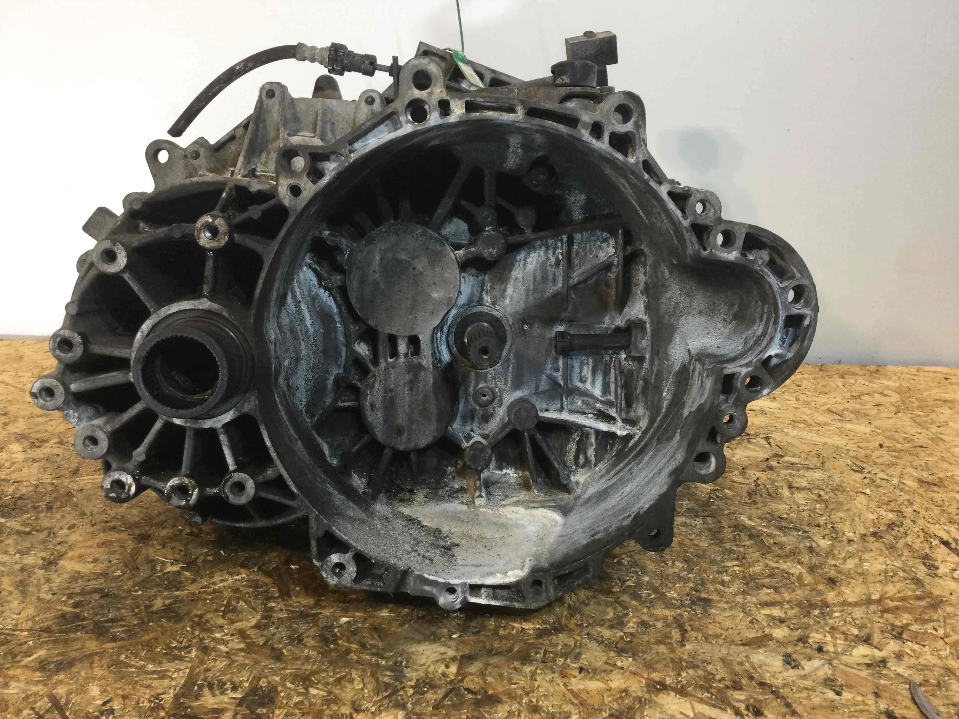 КПП механическая (МКПП) Land Rover Freelander 2 поколение (2006-2010) дизель 2.2 TD Механика