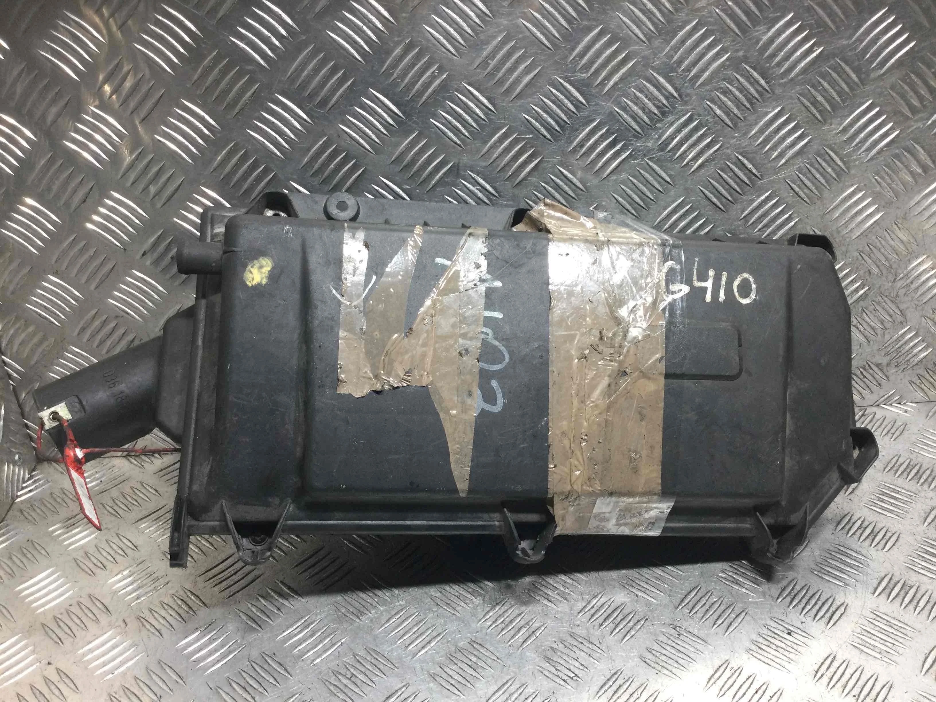 Корпус воздушного фильтра Volkswagen Golf 4 поколение (1997-2004) бензин 1.4  Механика Х/б