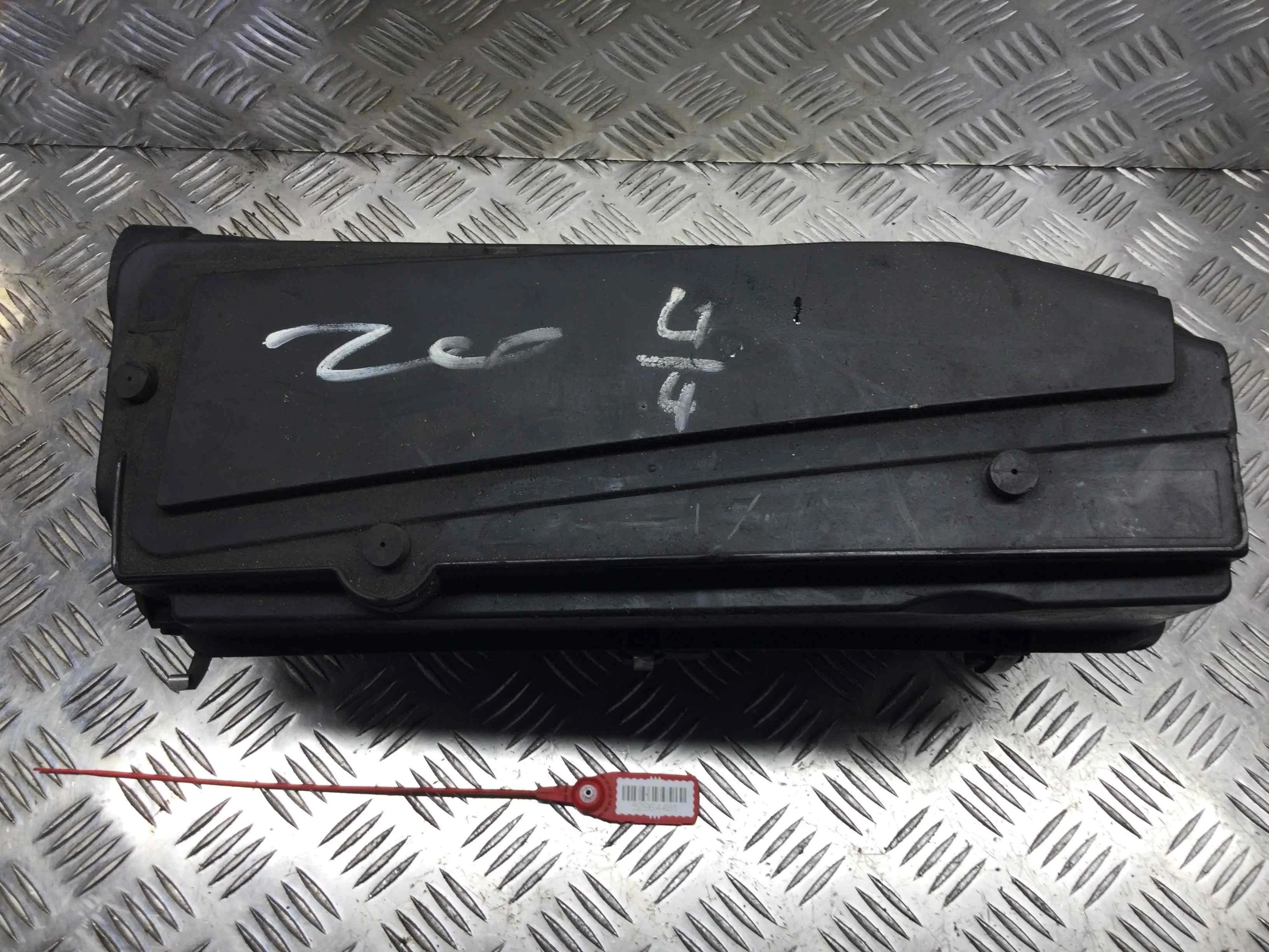 Корпус воздушного фильтра Mercedes C-klasse W203/S203/CL203 (2000-2004) дизель 2.2 CDI Автомат Седан