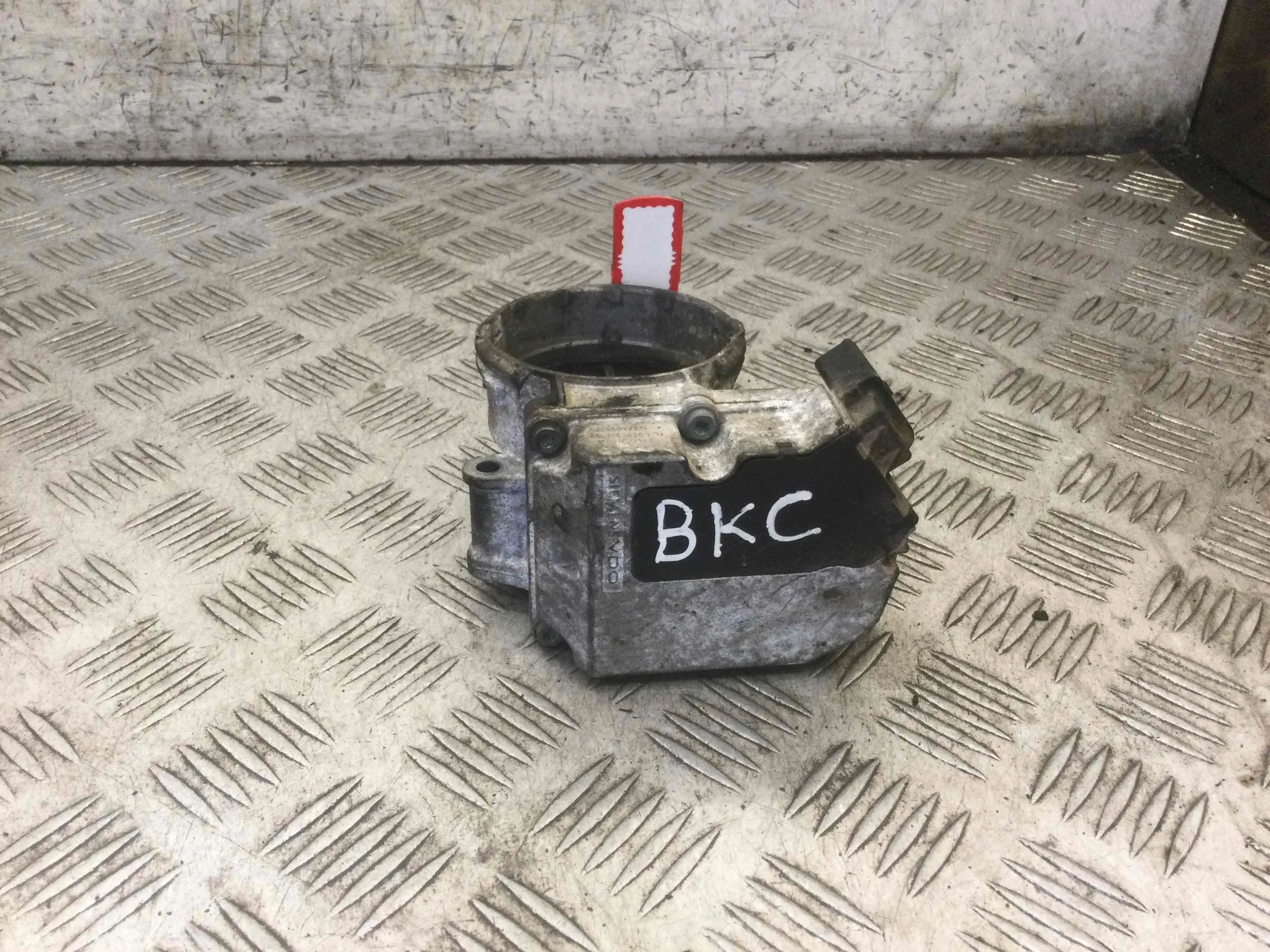 Заслонка дроссельная Volkswagen Golf Plus 1 поколение (2005-2009) дизель 1.9 TDI Механика Х/б