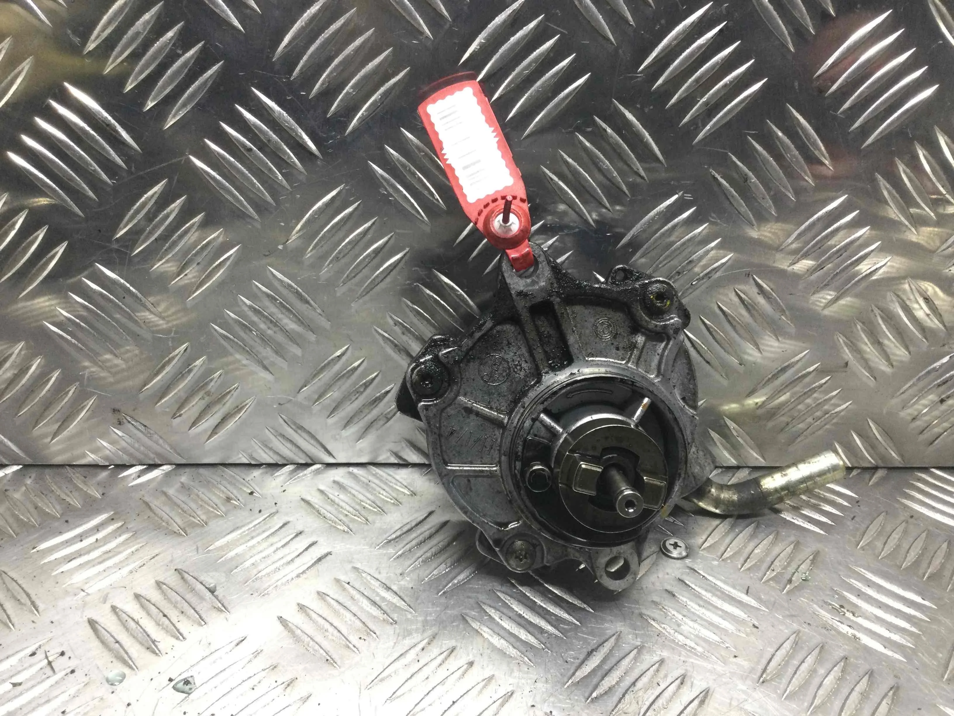 Насос вакуумный Mercedes C-klasse W203/S203/CL203 (2000-2004) дизель 2.2 CDI Механика Седан