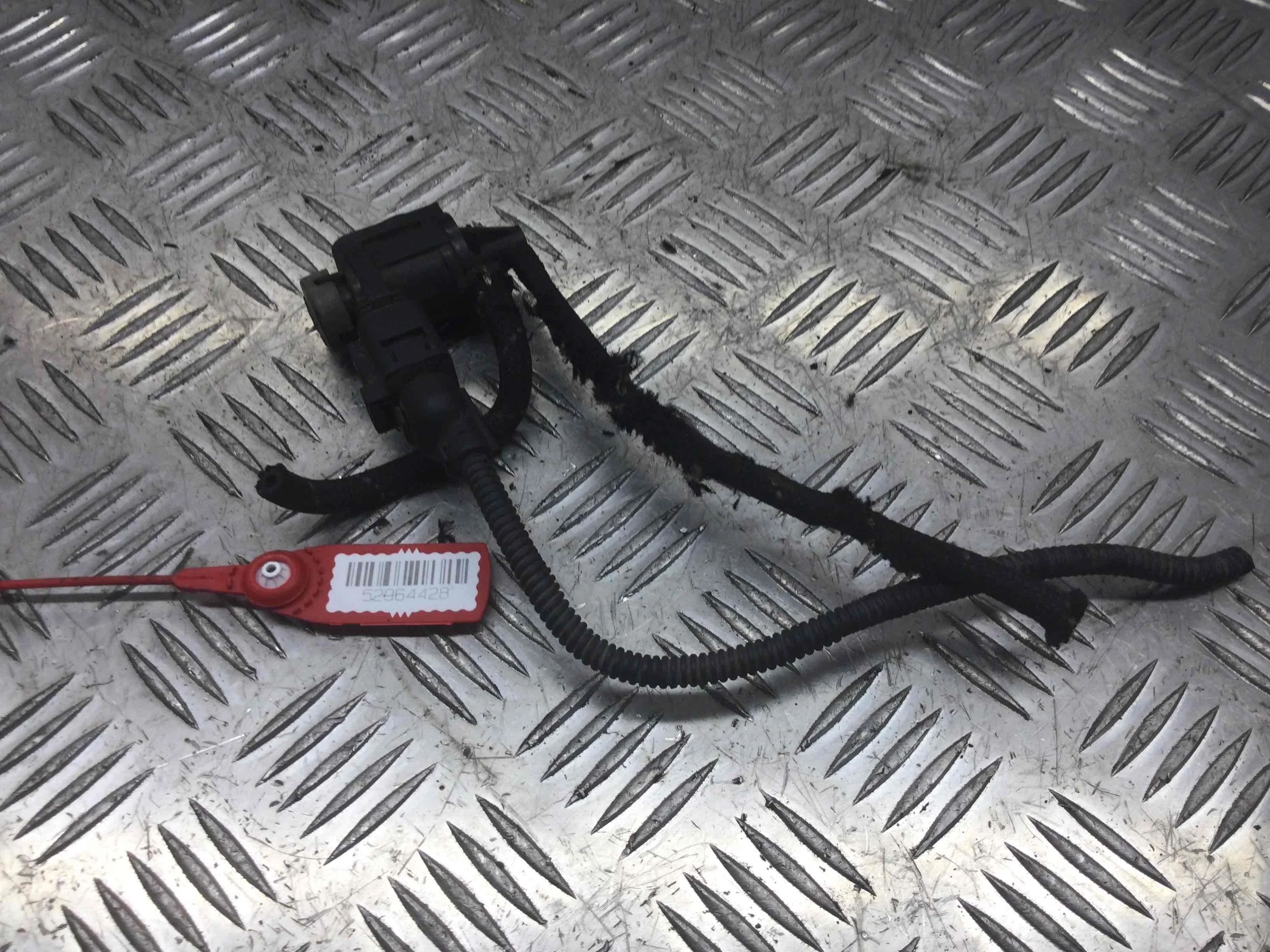 Клапан электромагнитный Volkswagen Golf 3 поколение (1991-1997) бензин 1.4 i Механика Х/б