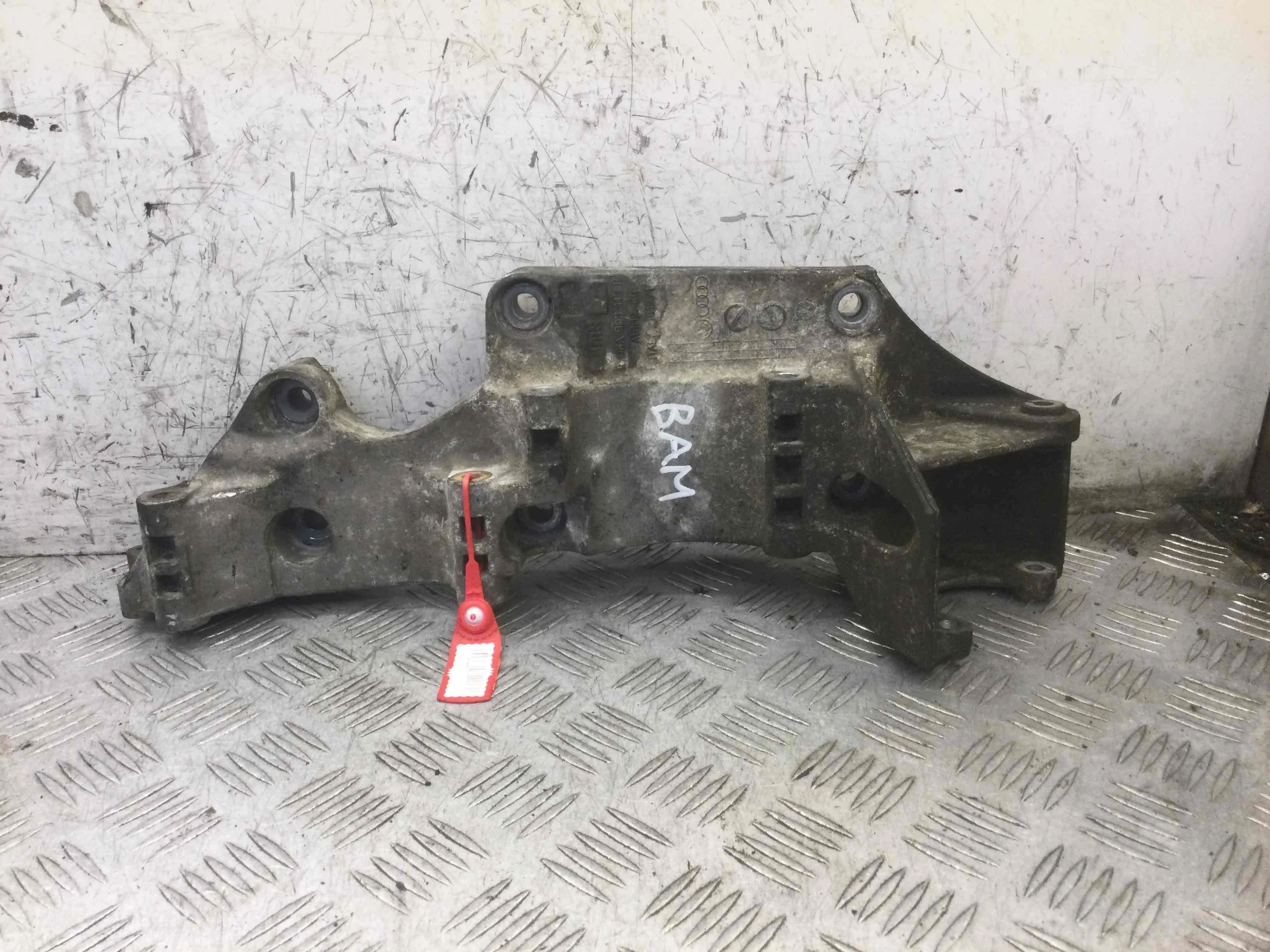 Кронштейн гидроусилителя Audi TT TT (8N3) 1998 - 2006 бензин 1.8 T Механика Купе