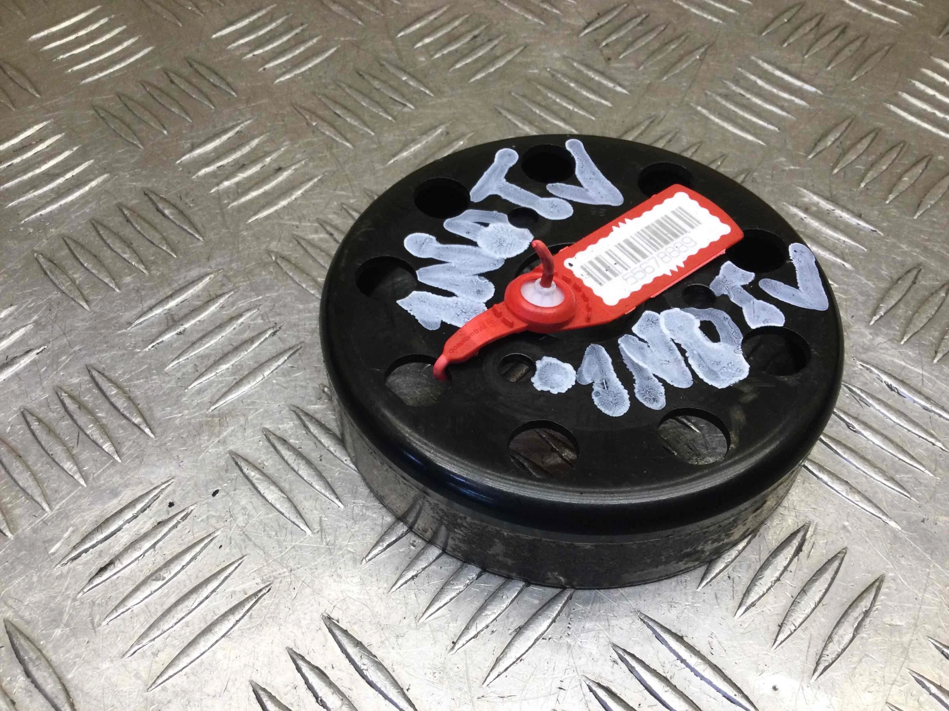 Шкив помпы Toyota Yaris P1 (1999-2003) дизель 1.4 D Механика Х/б