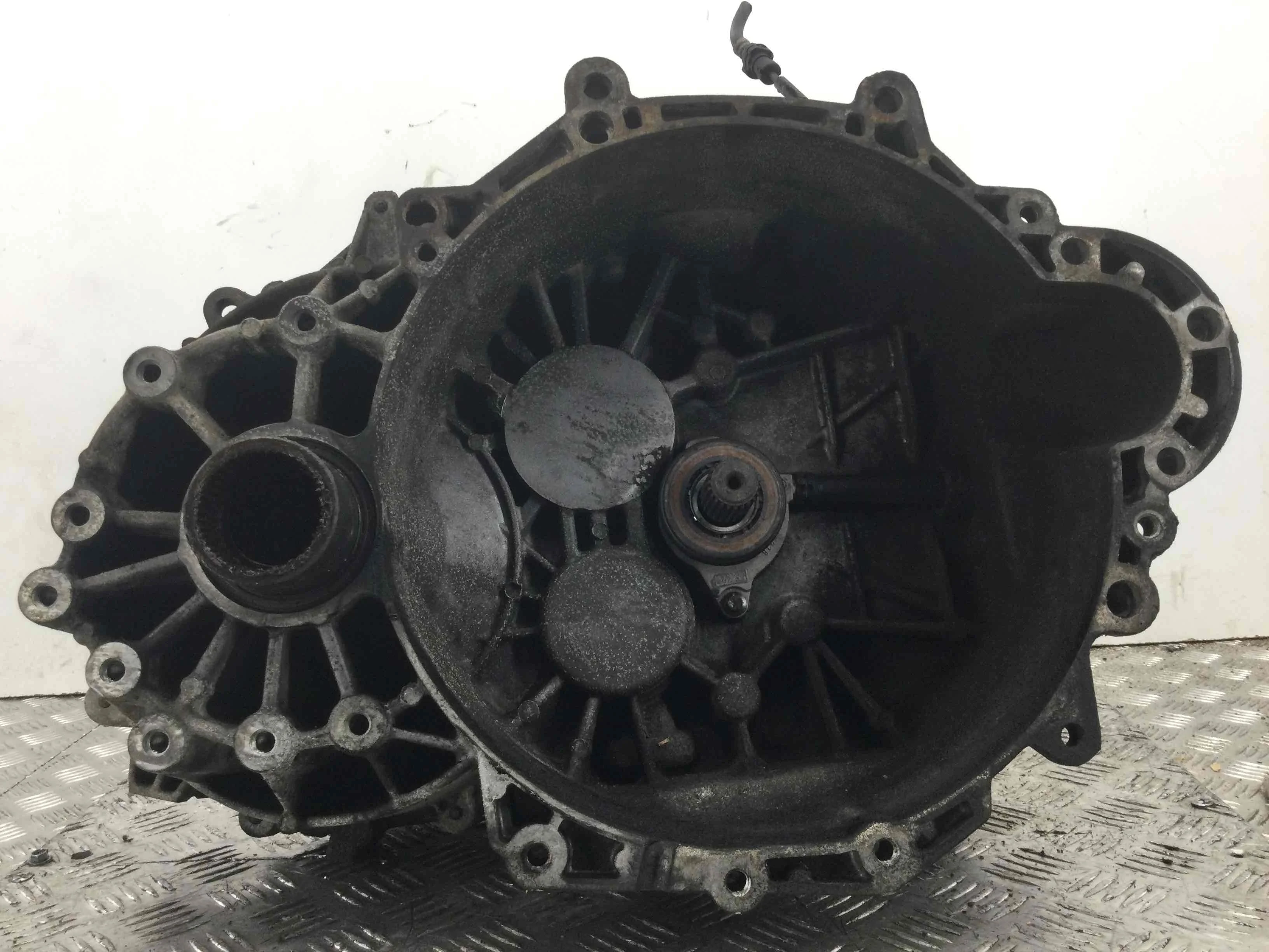 КПП механическая (МКПП) Land Rover Freelander 2 поколение (2006-2010) дизель 2.2 CRD Механика