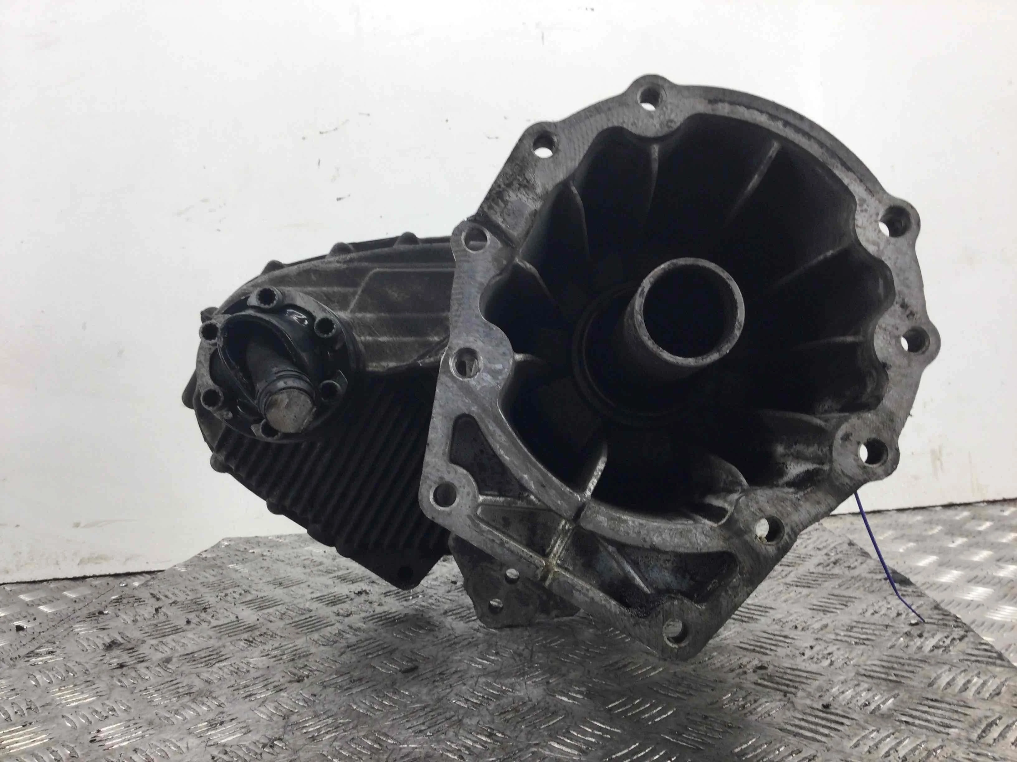 Раздаточная коробка Volkswagen Touareg 1 поколение 2002-2007 дизель 2.5 TDI Автомат