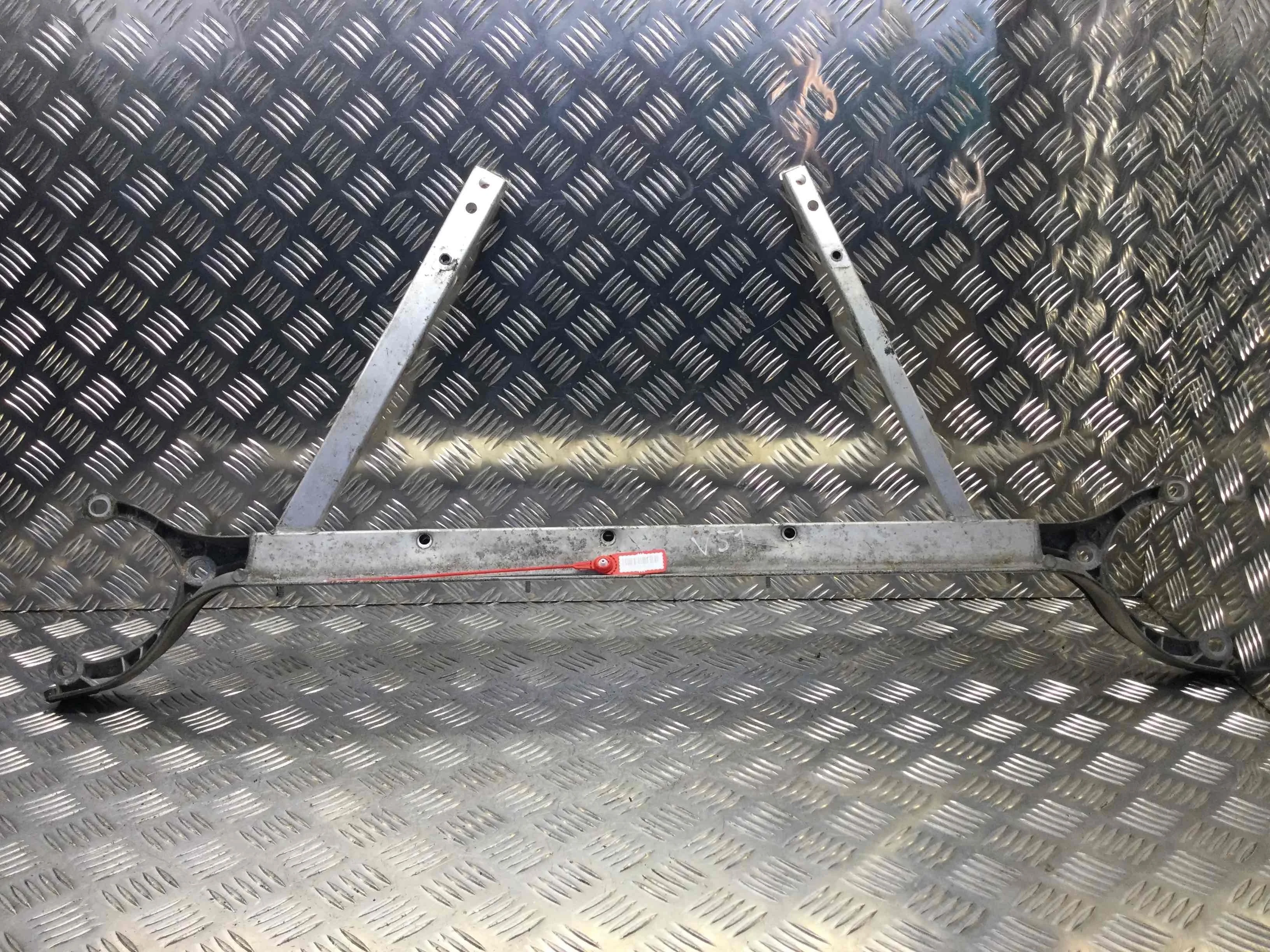 Распорка стоек Audi A8 A8 D3 (4E2) 2002 - 2010 дизель 4.2 TDI Автомат Седан