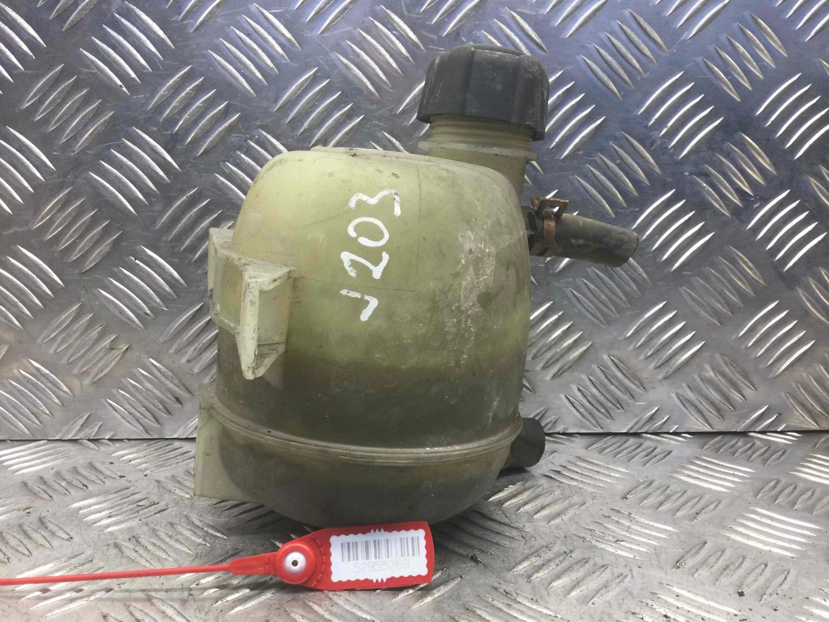 Бачок расширительный Renault Clio 2 поколение (1998-2001) бензин 1.2 i Механика Х/б