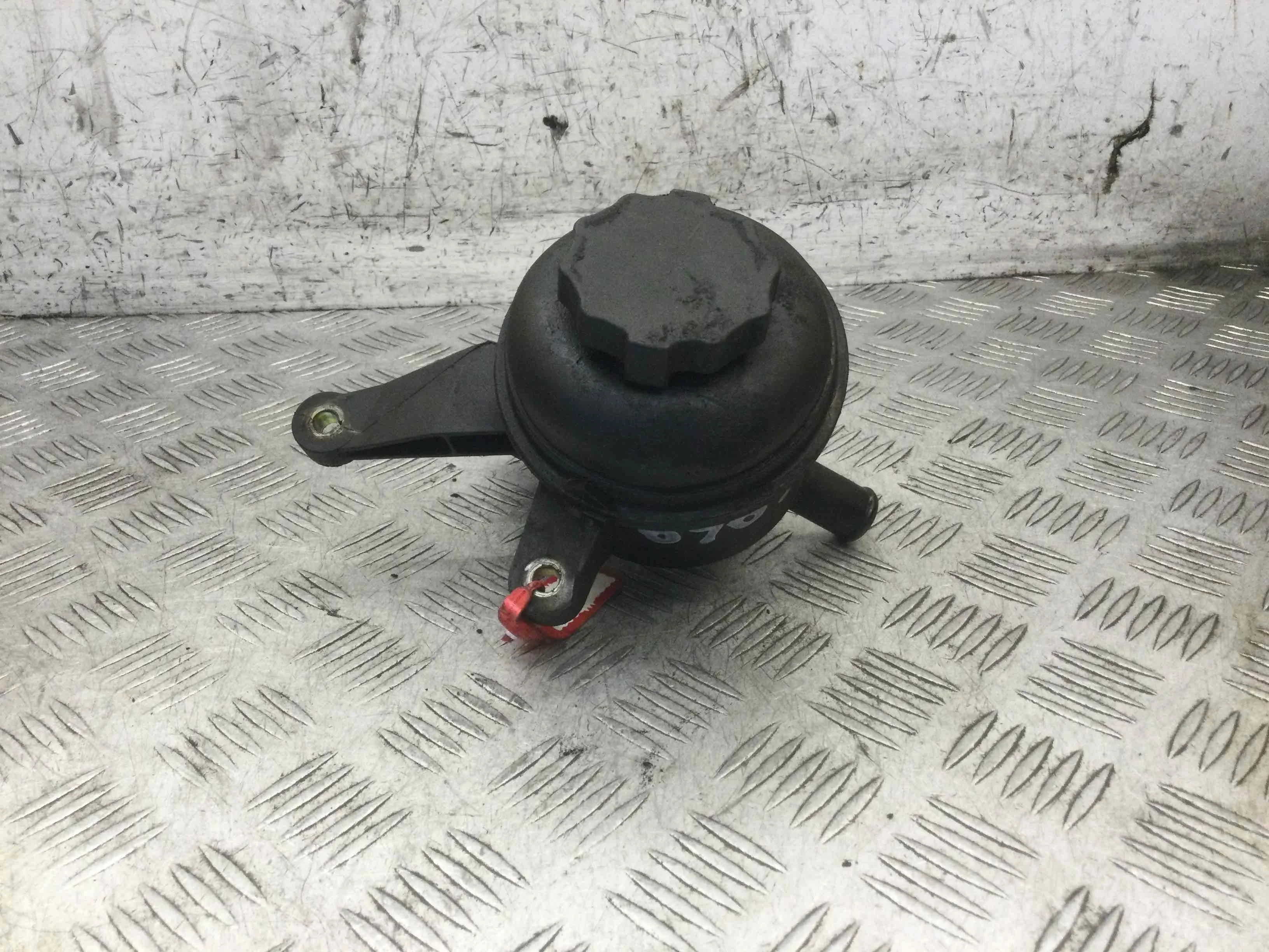 Бачок гидроусилителя Mercedes C-klasse W203/S203/CL203 (2000-2004) дизель 2.2 CDI Автомат Седан