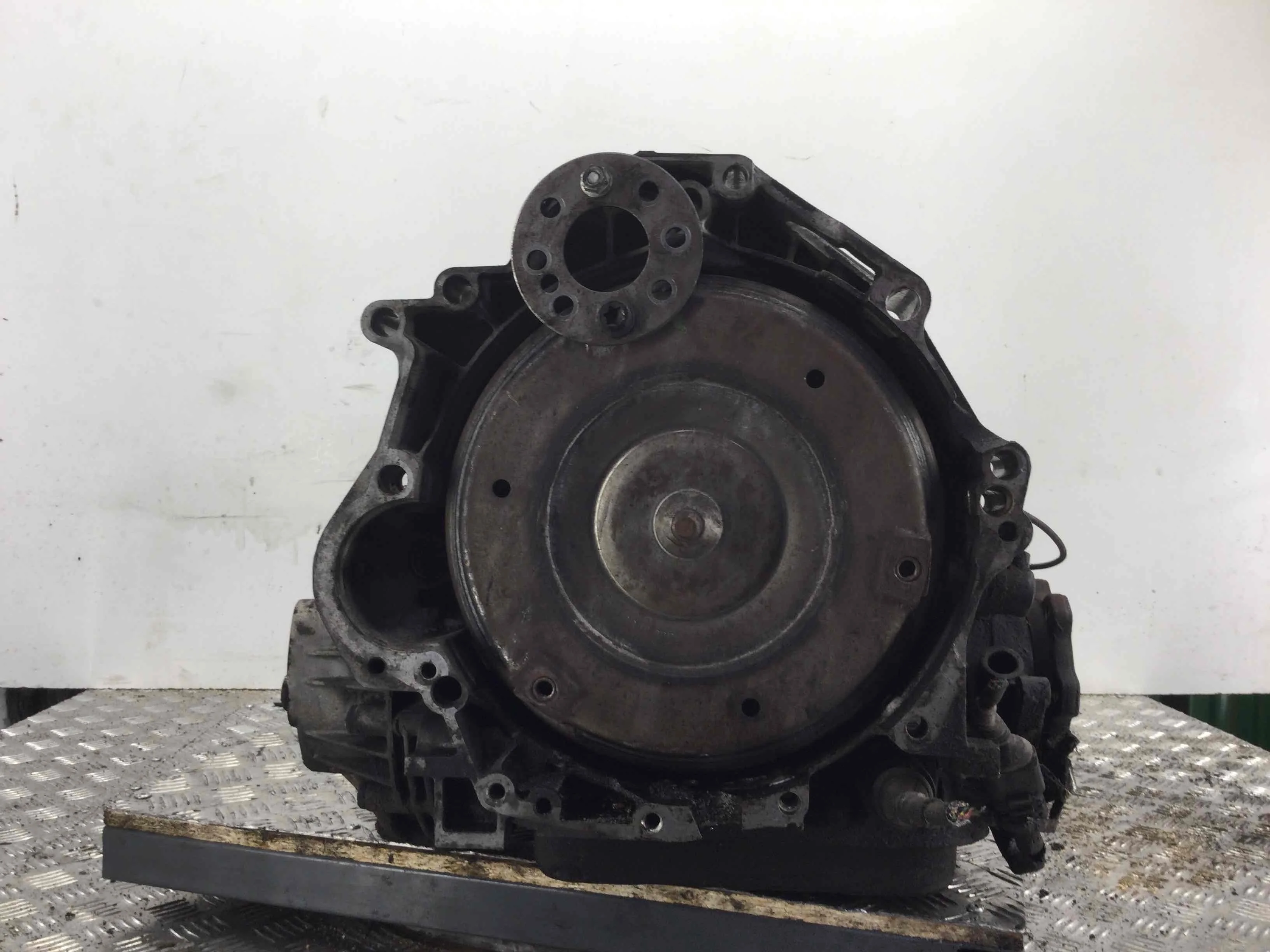 КПП автоматическая (АКПП) Audi A6 C6/4F (2004-2008) бензин 3.0 i Автомат Седан