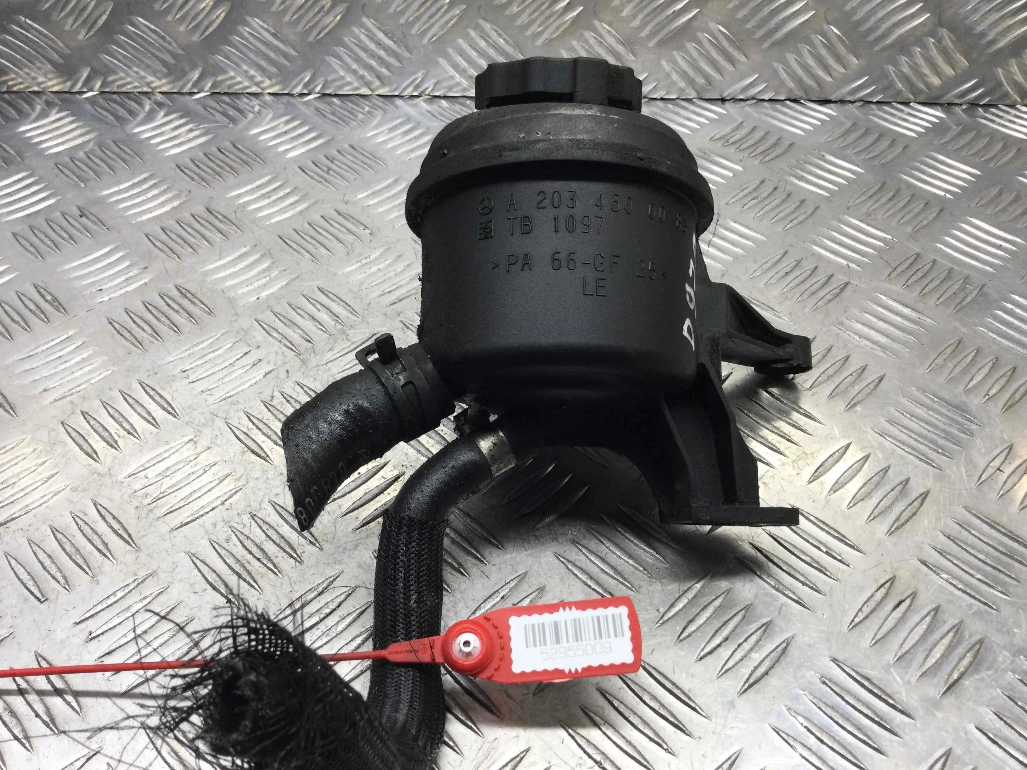 Бачок гидроусилителя Mercedes C-klasse W203/S203/CL203 (2000-2004) дизель 2.2 CDI Автомат Седан