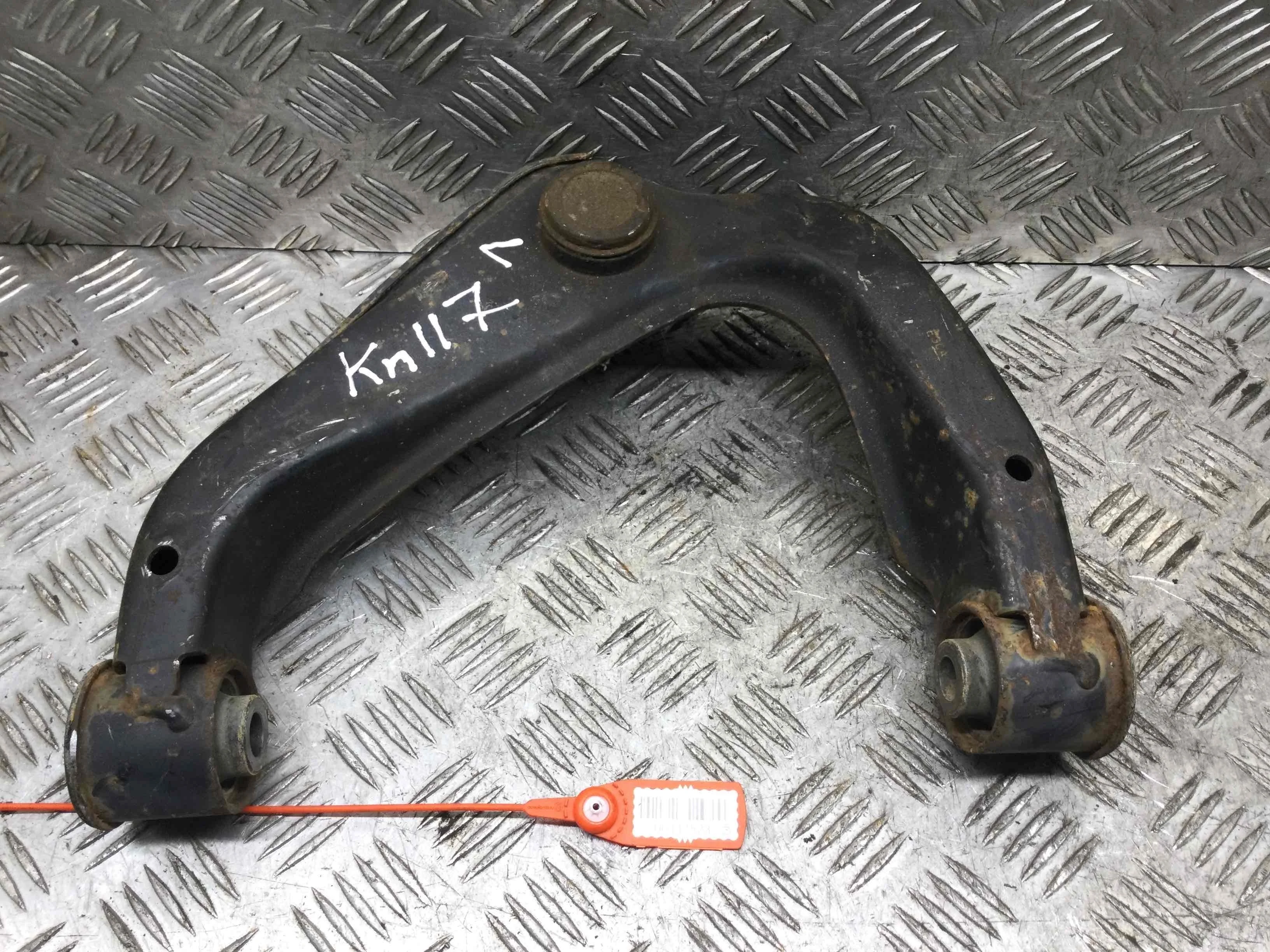 Рычаг передний левый Nissan Navara D40 (2005-2010) дизель 2.5 DCI Механика