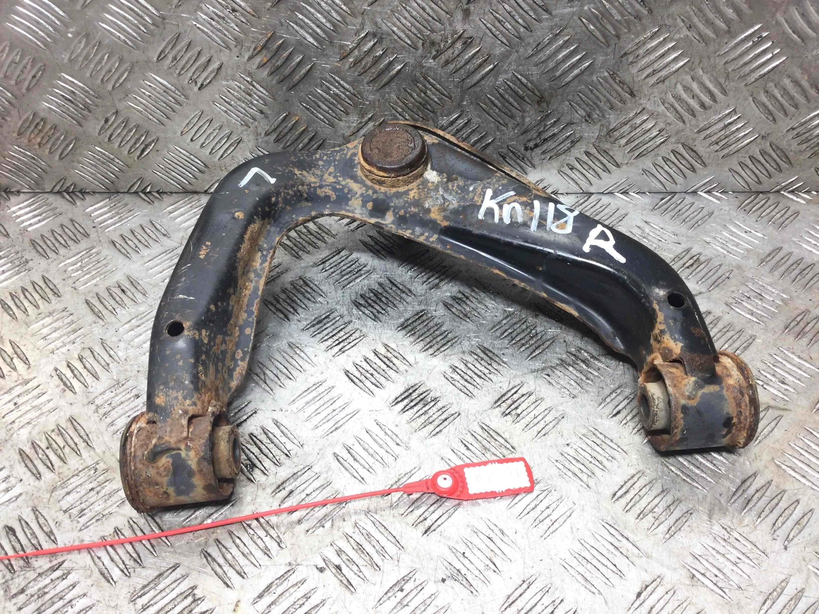 Рычаг передний правый Nissan Navara D40 (2005-2010) дизель 2.5 DCI Механика