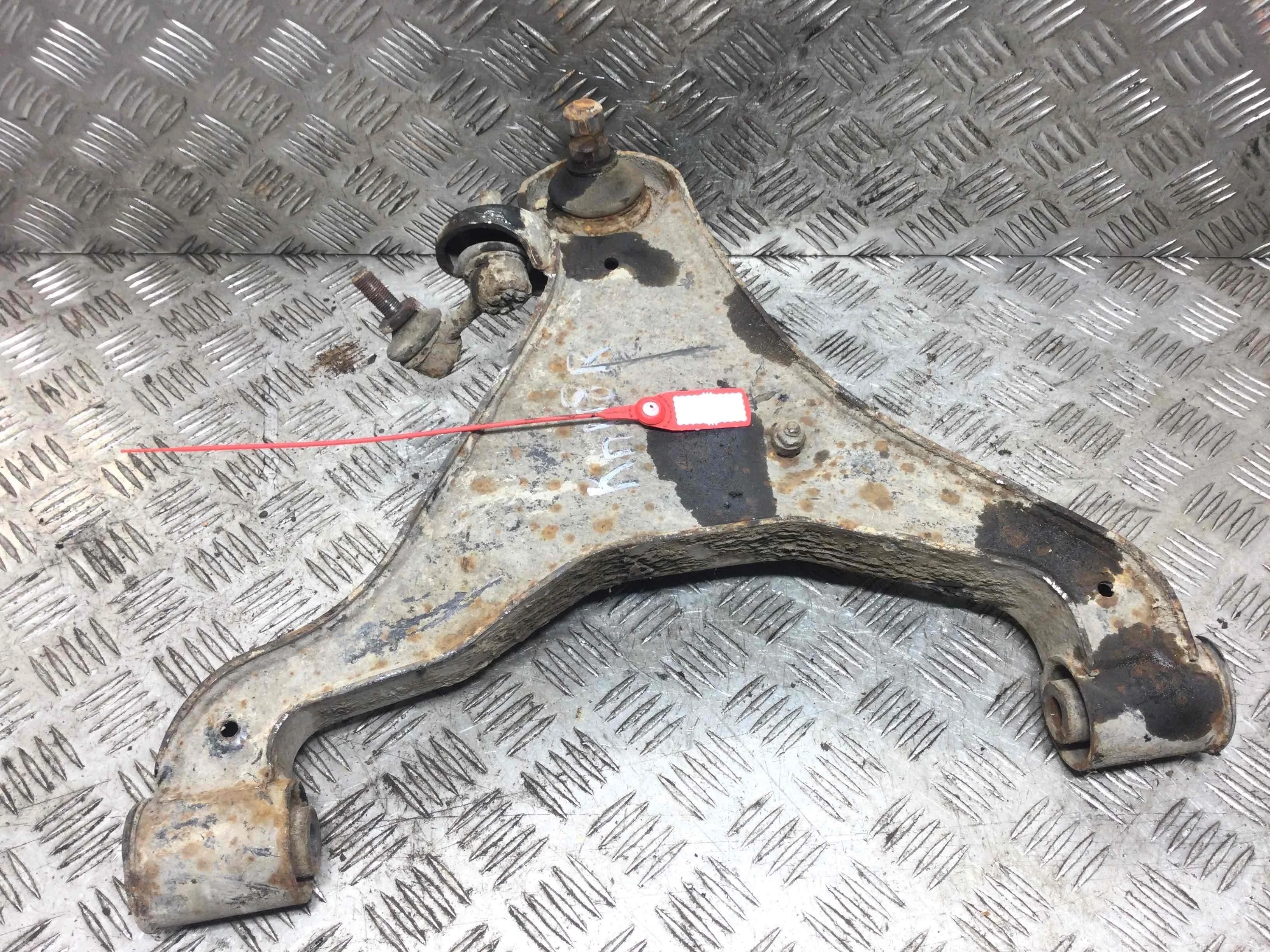 Рычаг передний правый Nissan Navara D40 (2005-2010) дизель 2.5 DCI Механика