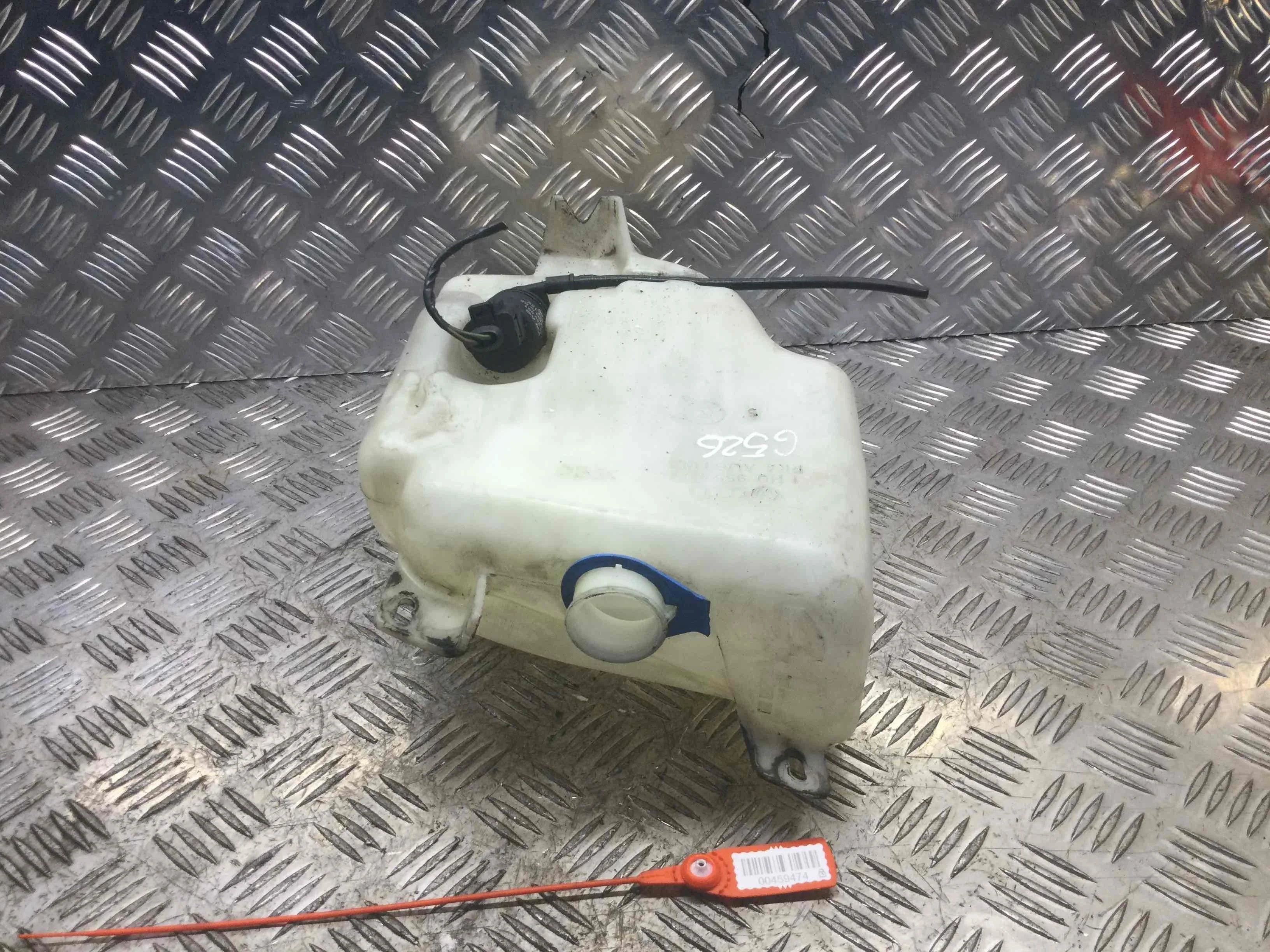 Бачок омывателя Volkswagen Golf 4 поколение (1997-2004) бензин 1.6 i Механика Х/б