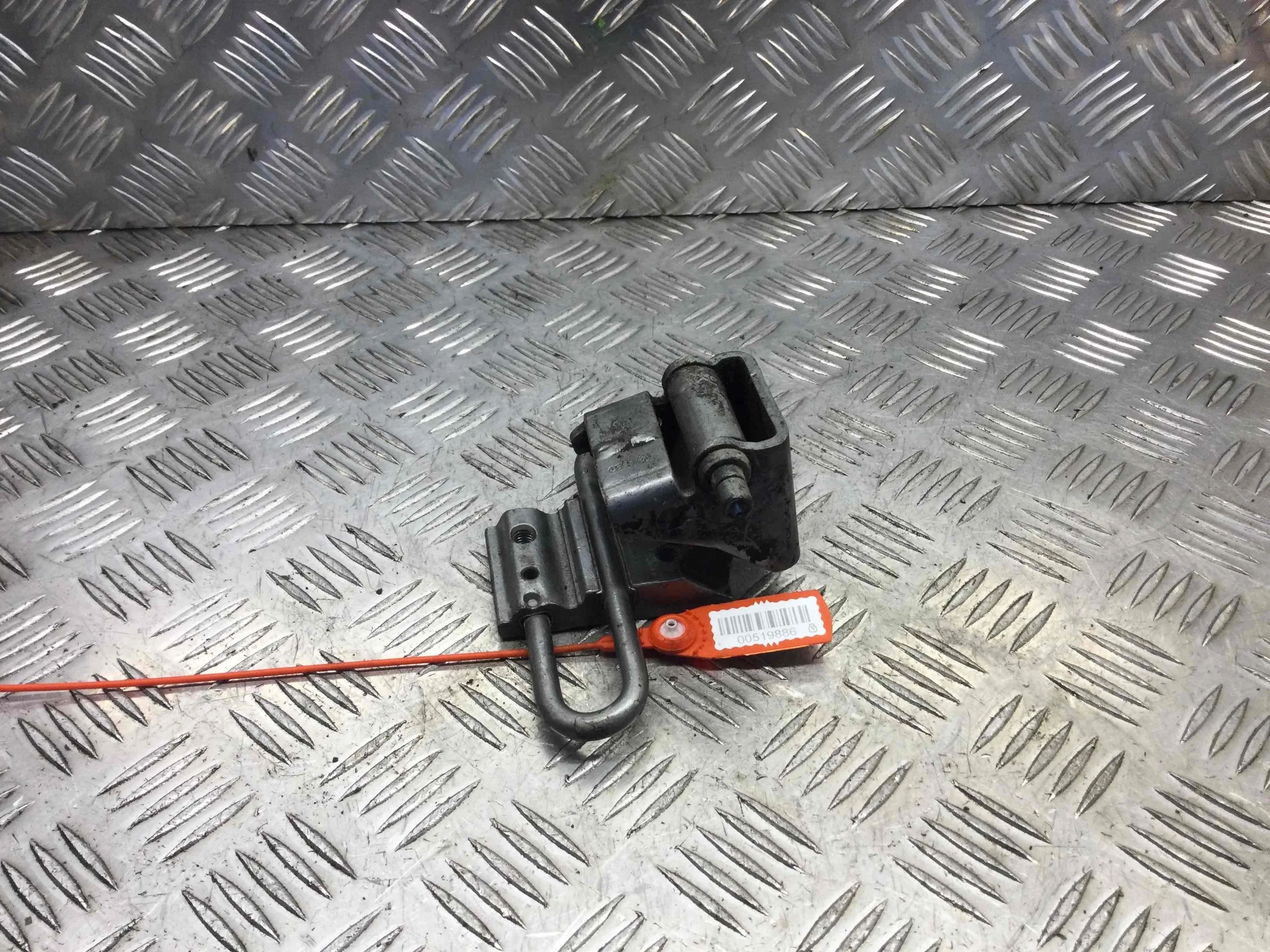 Петля двери задней правой Audi A3 8L [рестайлинг] (2000-2003) дизель 1.9 TDI Механика Х/б