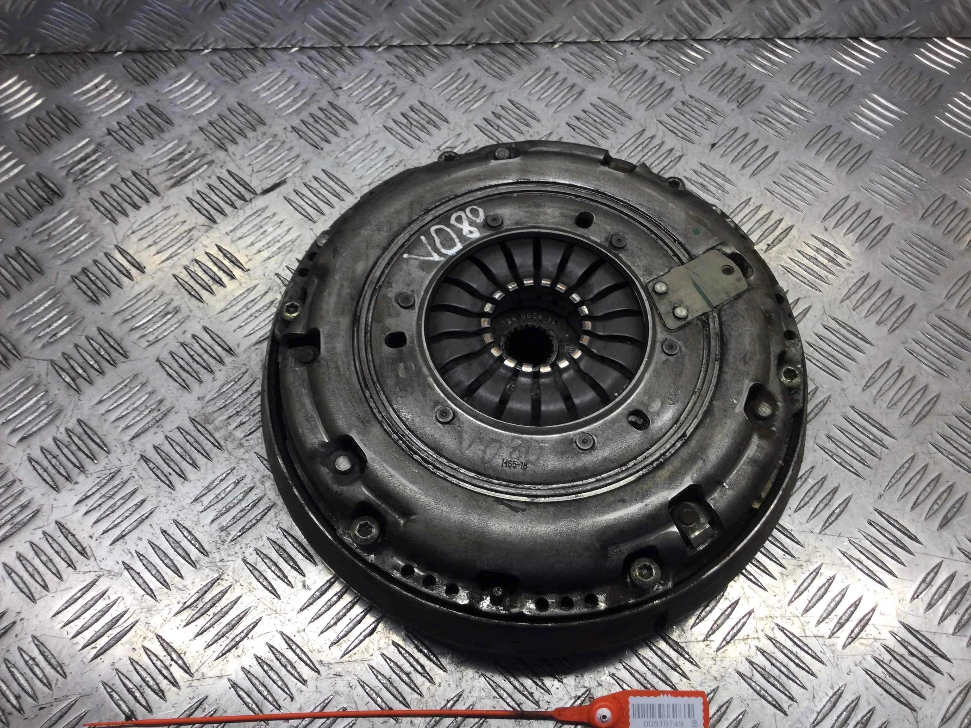 Маховик Ford C-MAX 1 поколение (2003-2007) дизель 1.6 TDCi Механика Минивэн