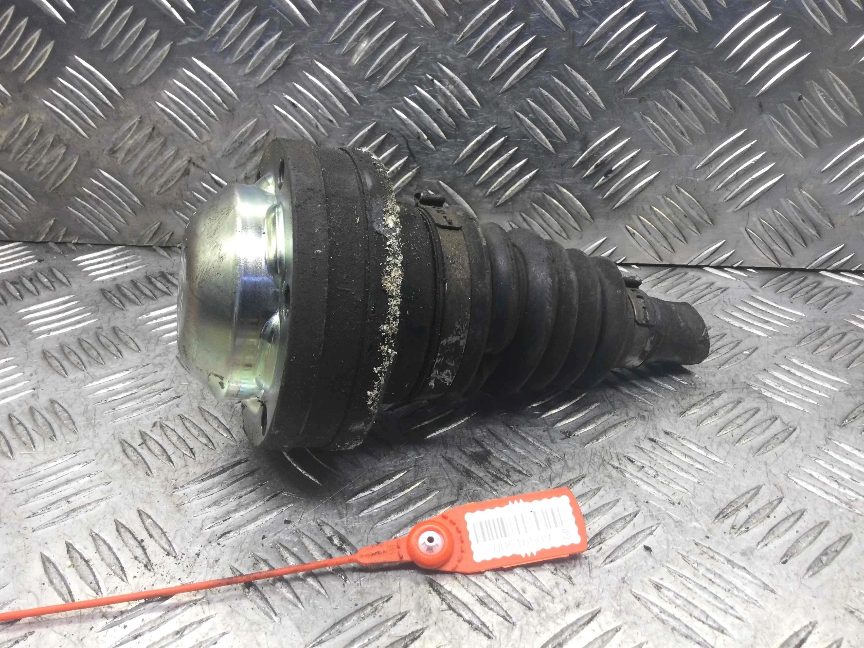 ШРУС внутренний Volkswagen Passat B6 (2005-2010) дизель 2.0 TDI Механика Универсал