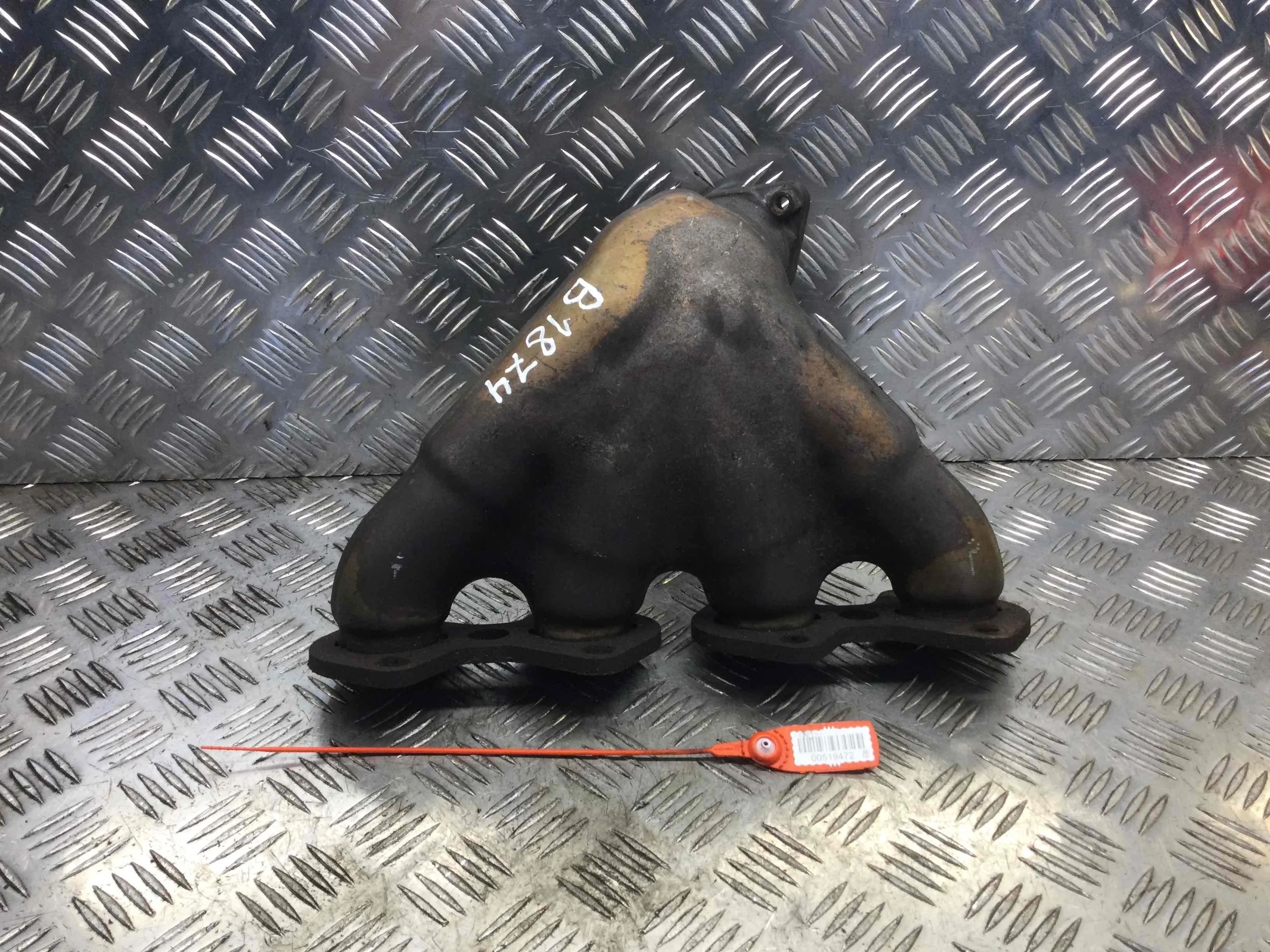 Коллектор выпускной Mercedes C-klasse W203/S203/CL203 (2000-2004) бензин 1.8 i Автомат Седан