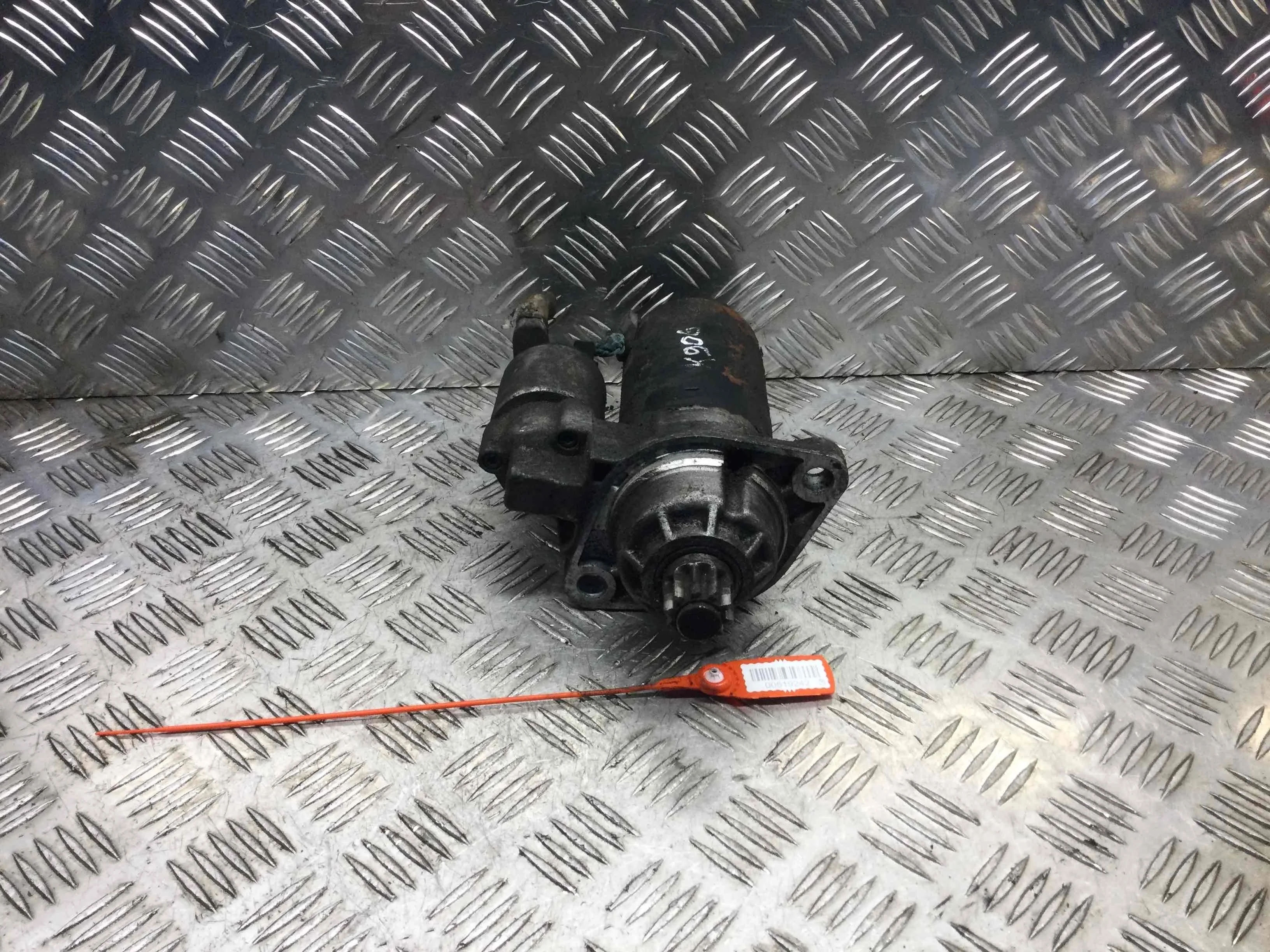 Стартер Peugeot 207 1 поколение (2006-2009) бензин 1.6 i Механика Х/б