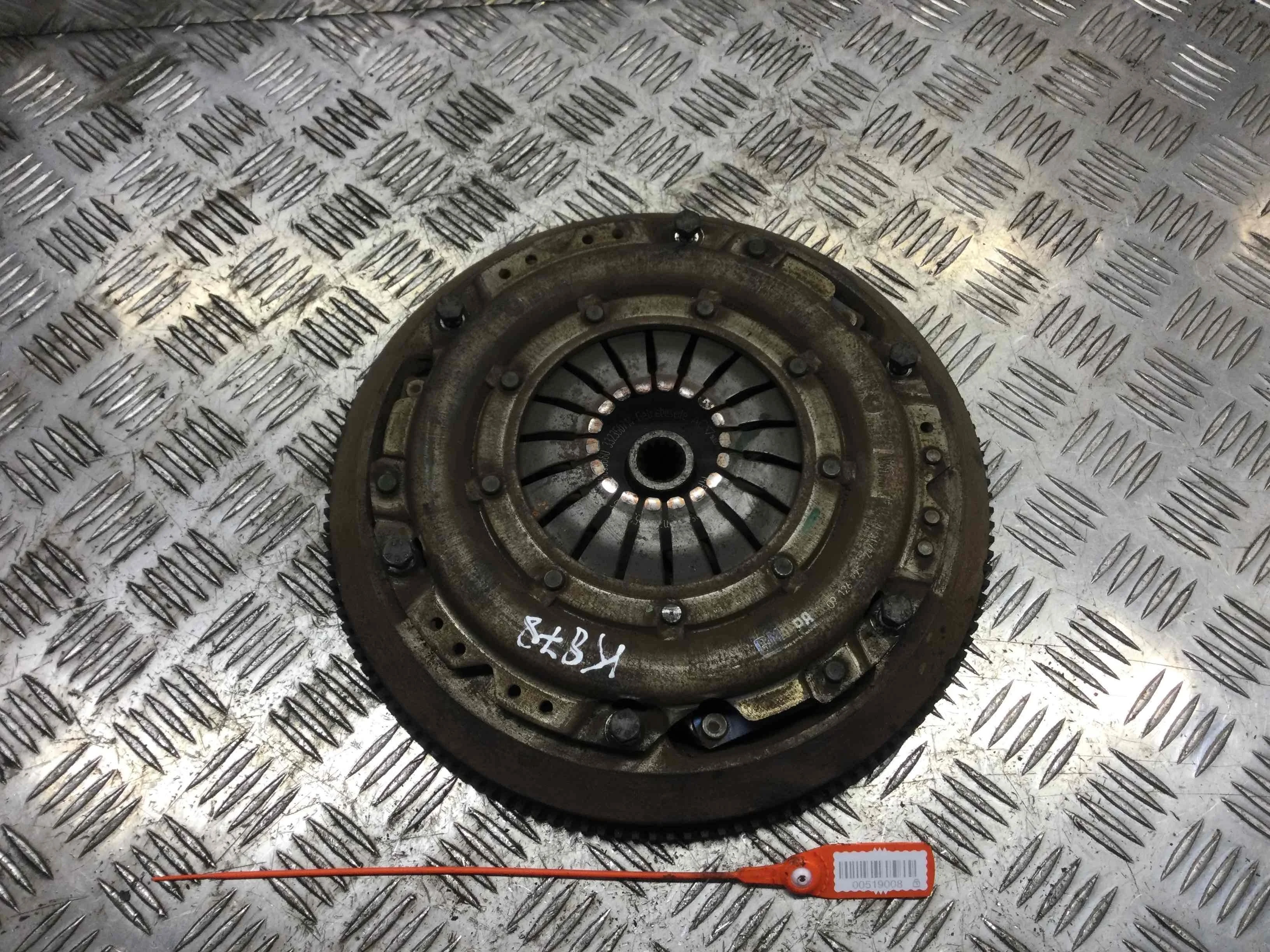 Маховик Opel Corsa D (2006-2011) бензин 1.0 i Механика Х/б