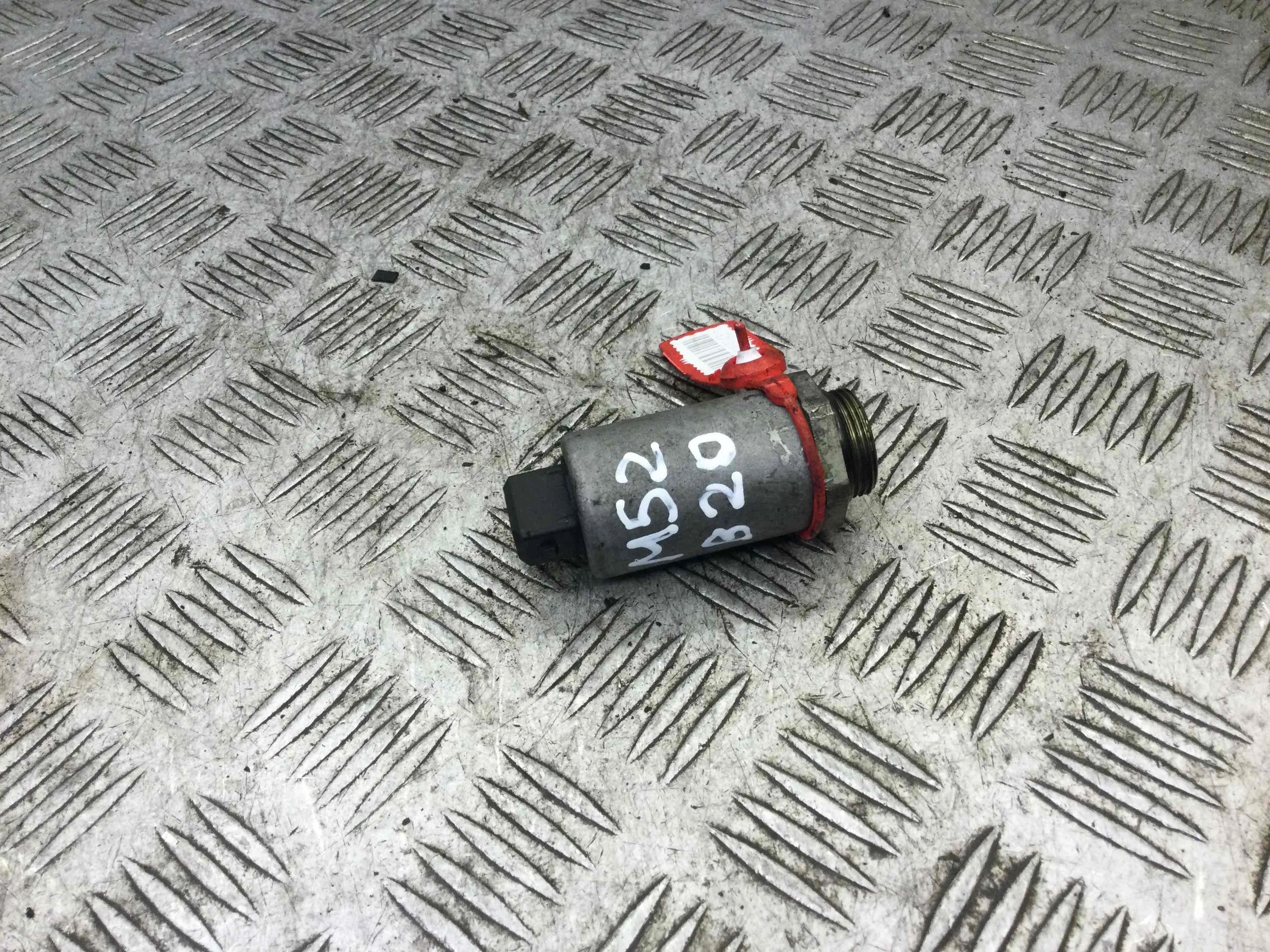 Клапан электромагнитный BMW 5-Series 5-Series E39 1995 - 2004 бензин 2.0 i Механика Универсал