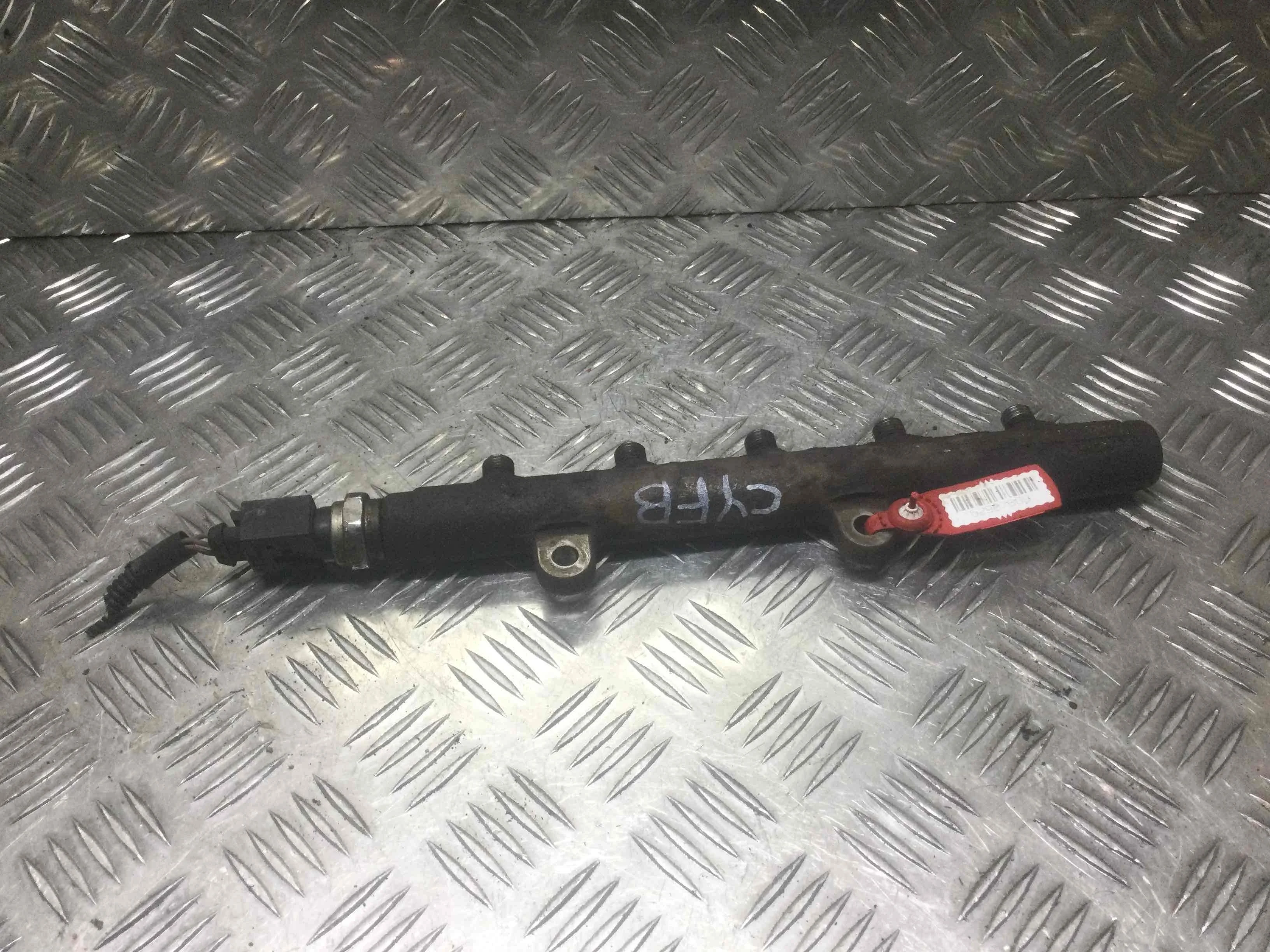 Топливная рампа Ford Transit 3 поколение [рестайлинг] (2006-2013) дизель 2.2 D Механика Фургон