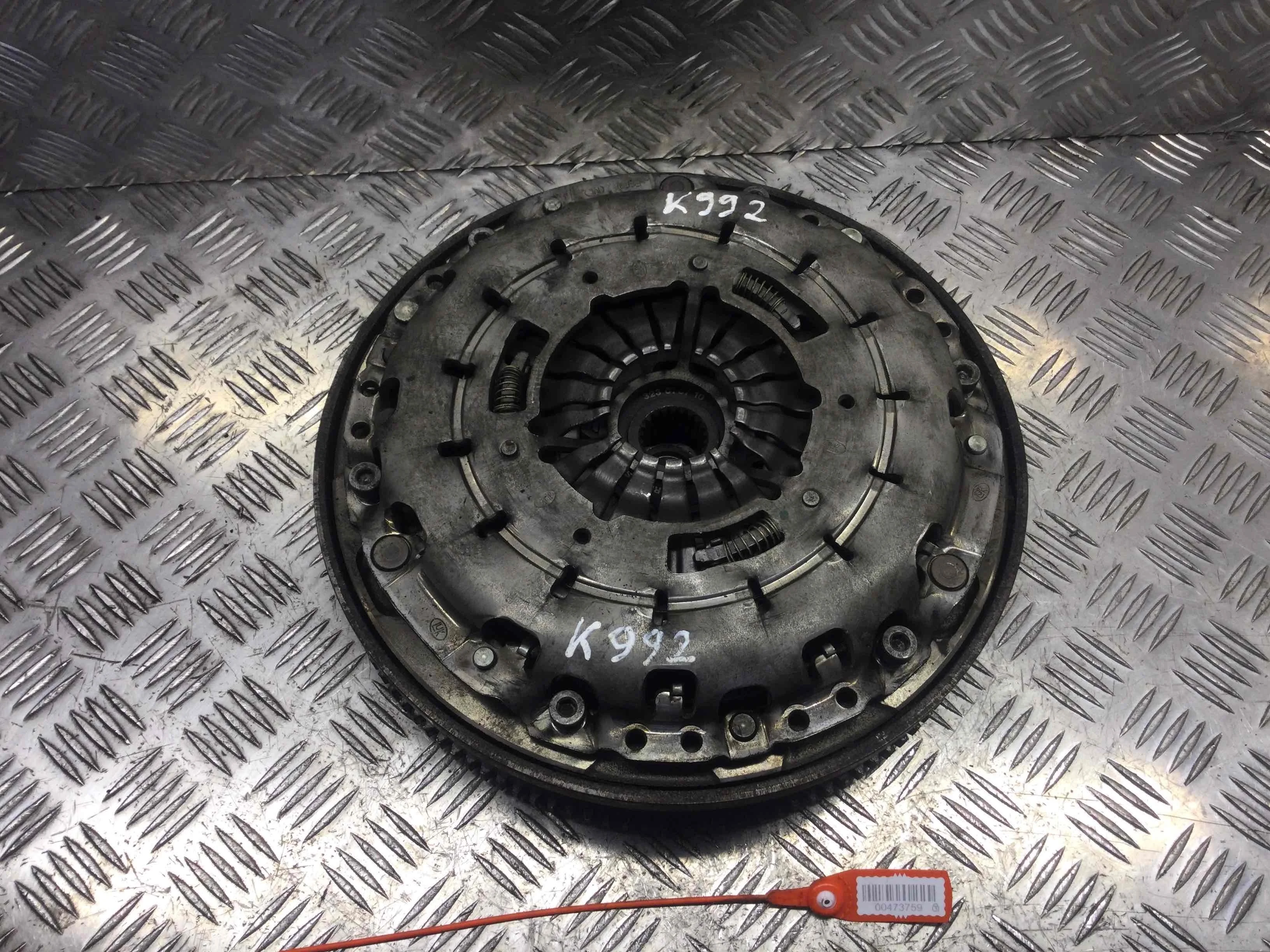 Маховик BMW 3-Series 3-Series E90/E91/E92/E93 2005 - 2010 дизель 2.0 D Механика Седан