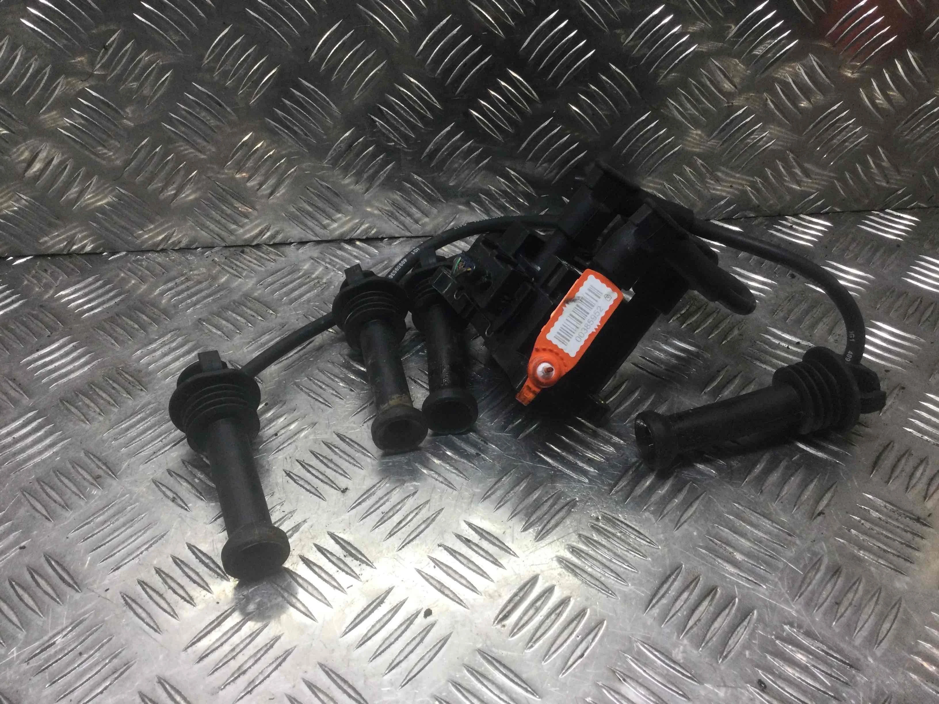 Катушка зажигания Ford Focus 2 поколение (2005-2008) бензин 1.6 Zetec Механика Х/б