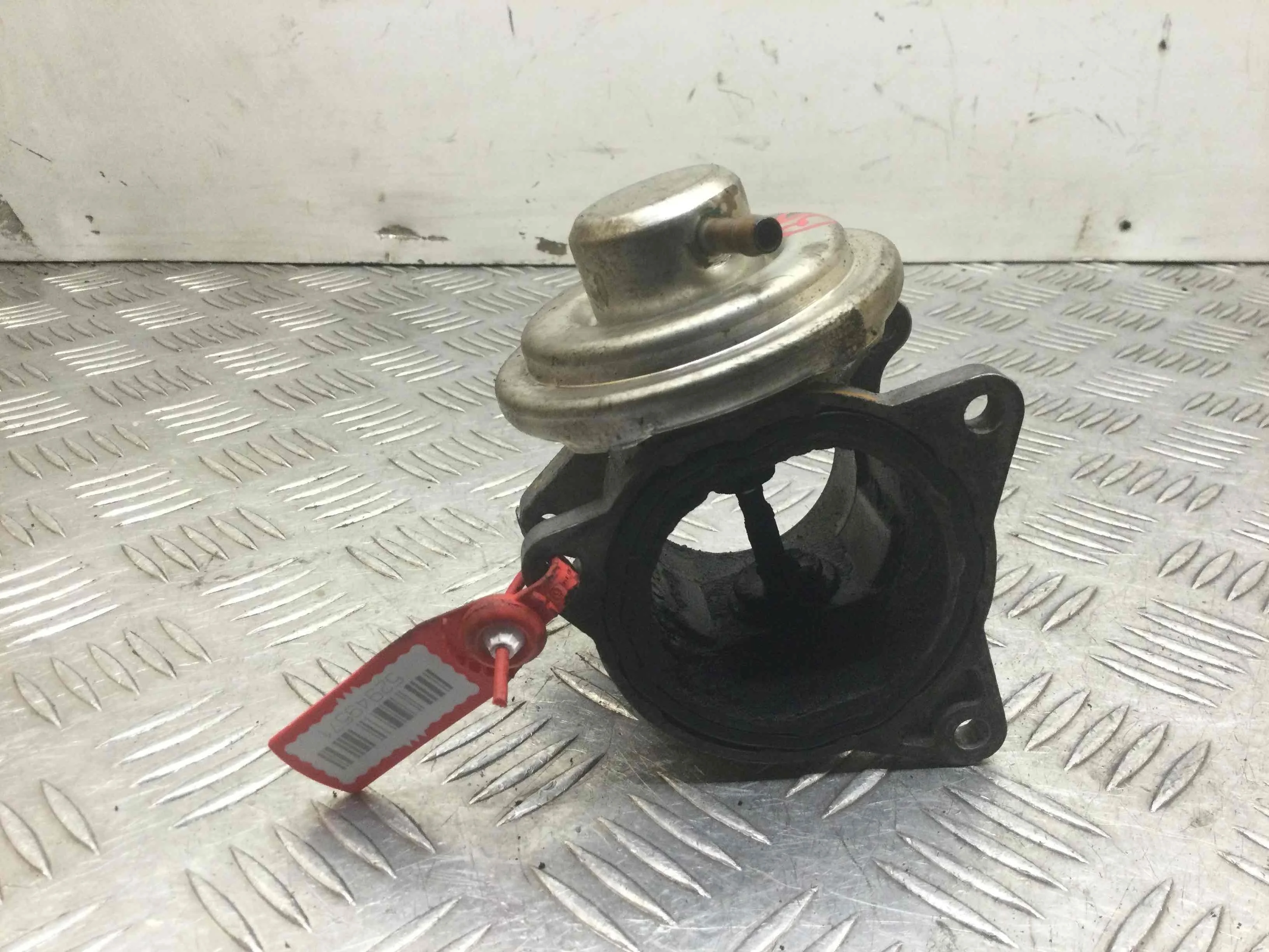 Клапан EGR Volkswagen Golf Plus 1 поколение (2005-2009) дизель 2.0 TDI Механика Х/б