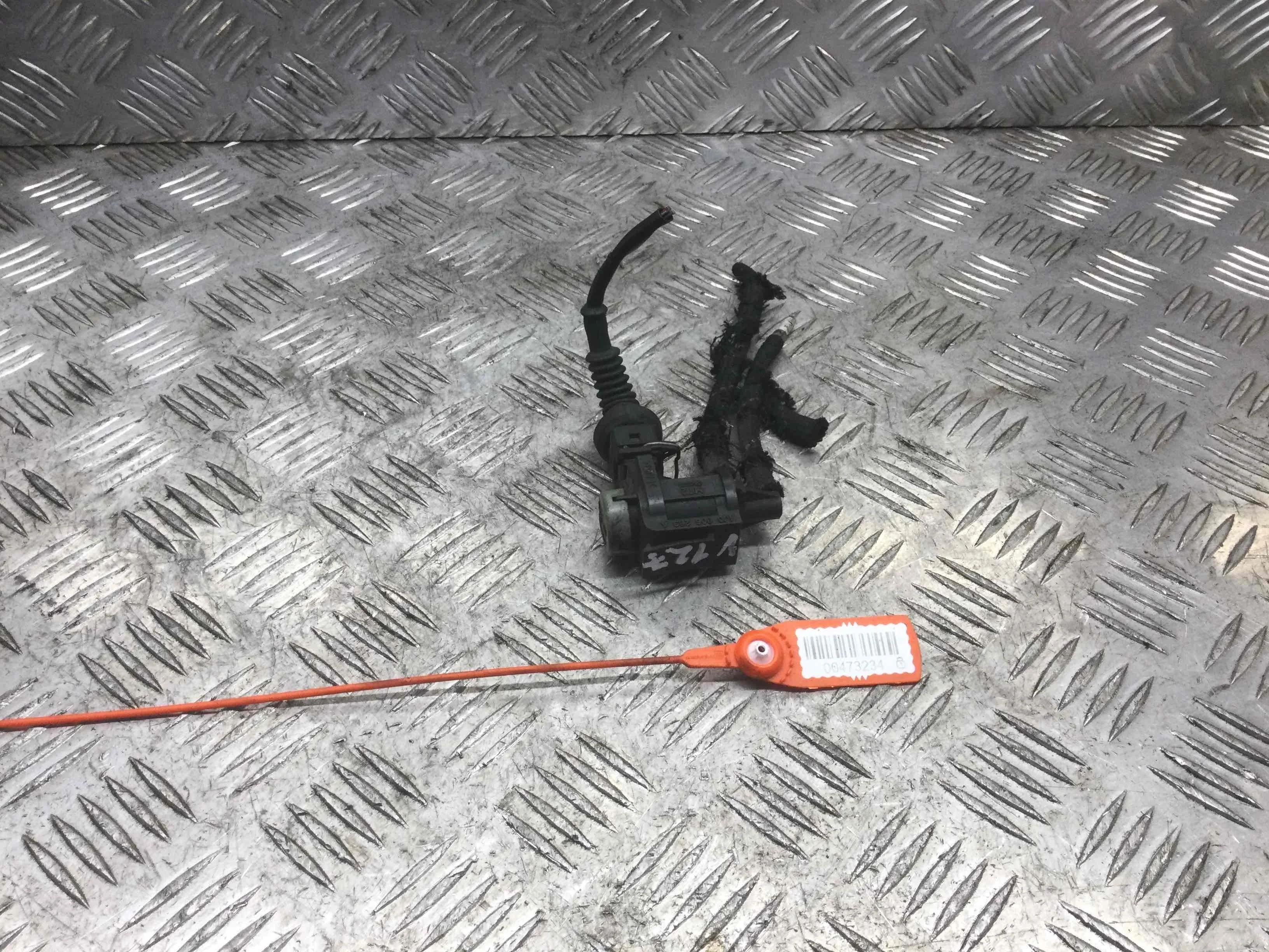 Клапан электромагнитный Audi A4 B5 [рестайлинг] (1999-2001) дизель 1.9 TDI Механика Универсал