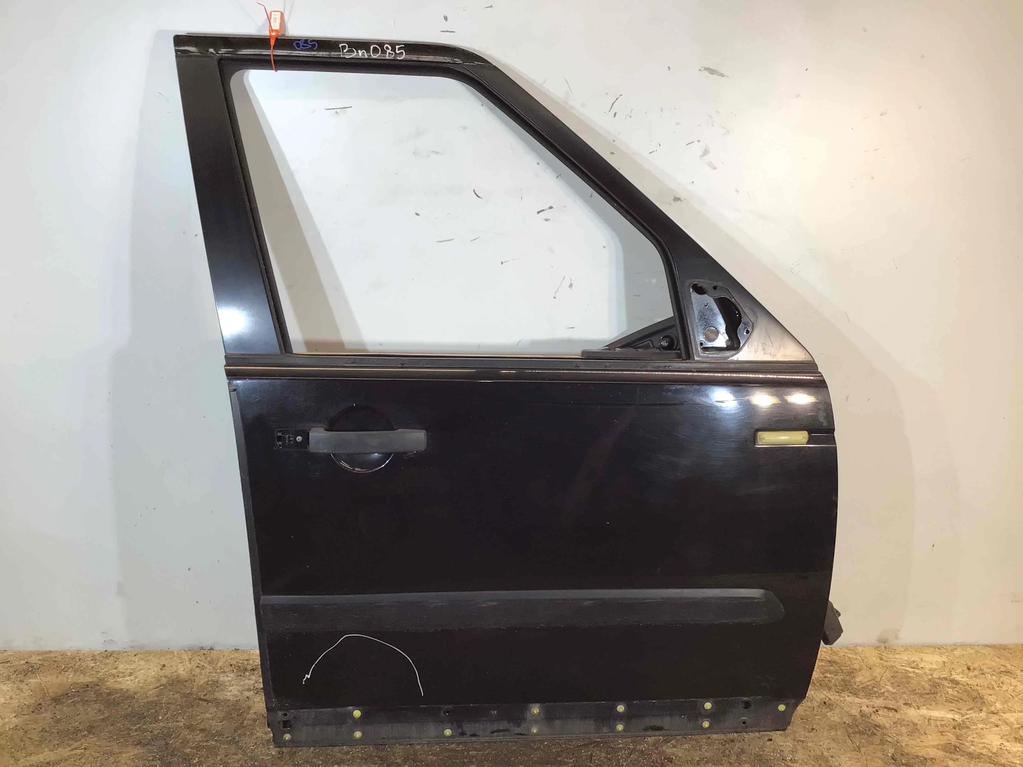 Дверь передняя правая Land Rover Discovery Discovery III (LA) 2004 - 2009 дизель 2.7 TDI Автомат